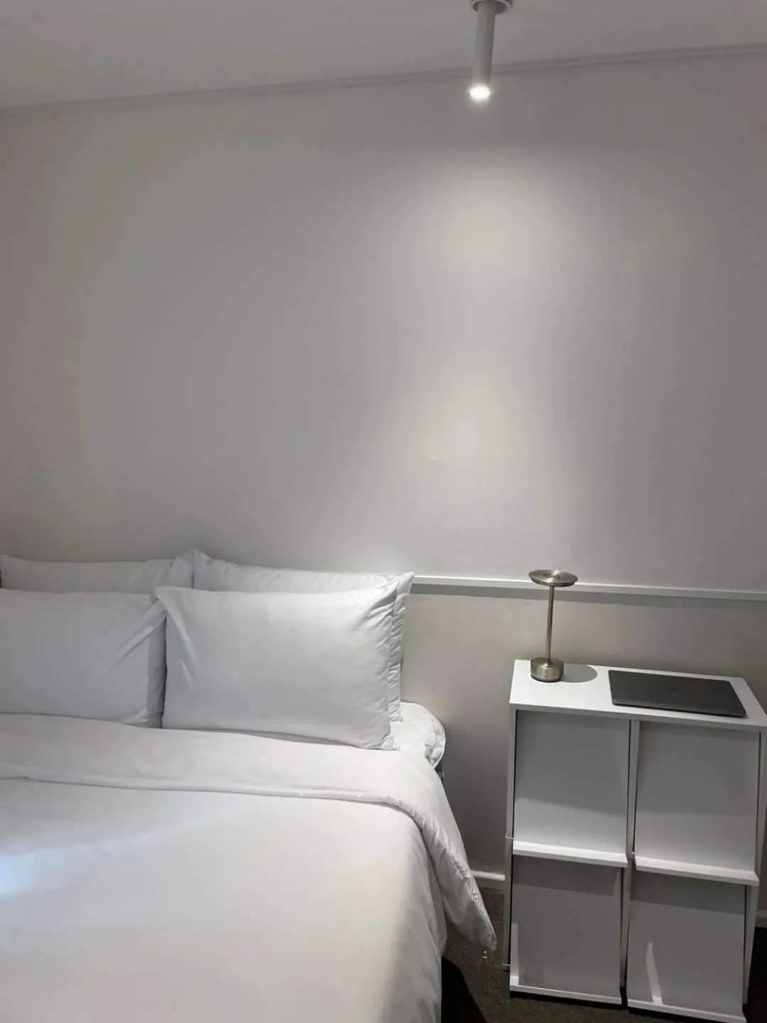 Bed in nook Inn