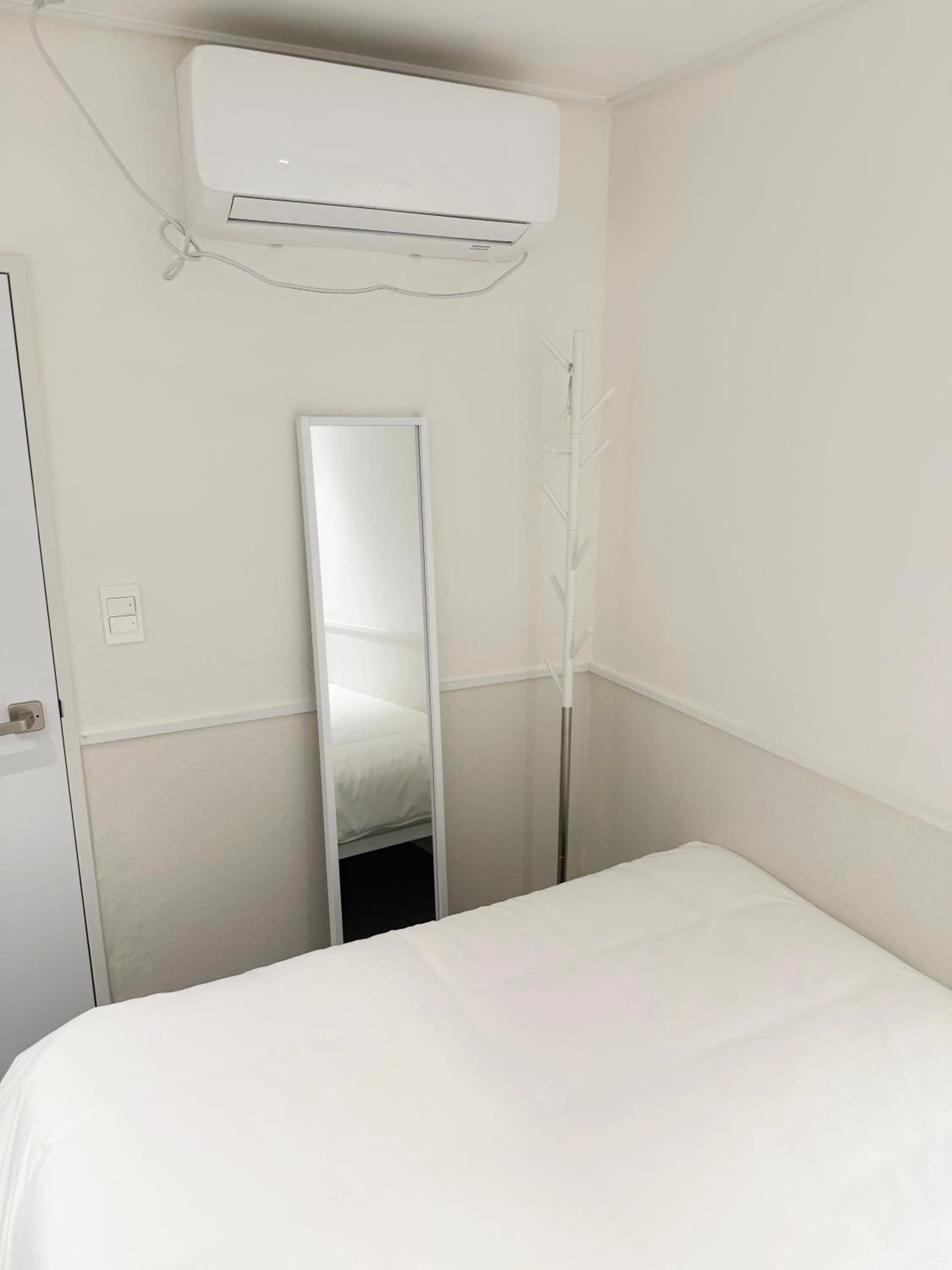 Bed in nook Inn