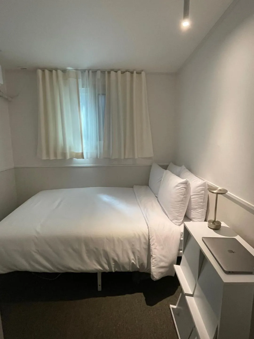 Bed in nook Inn