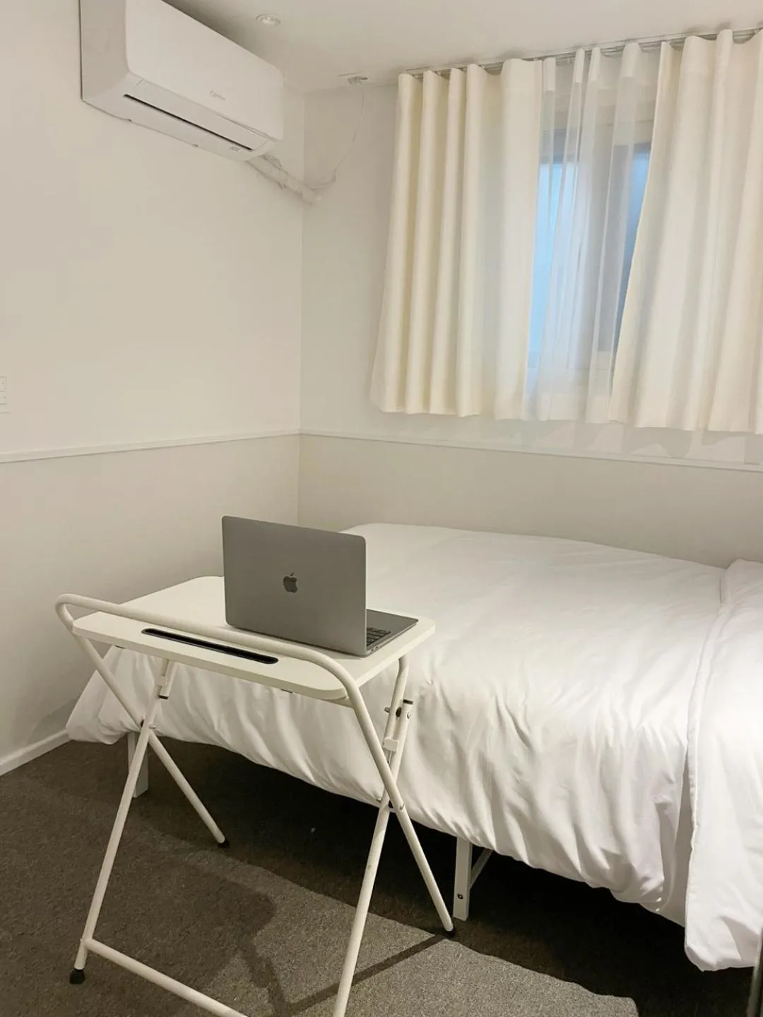 Bed in nook Inn