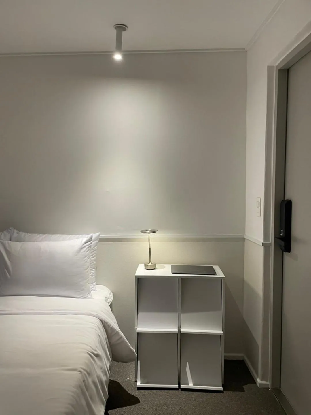 Bed in nook Inn