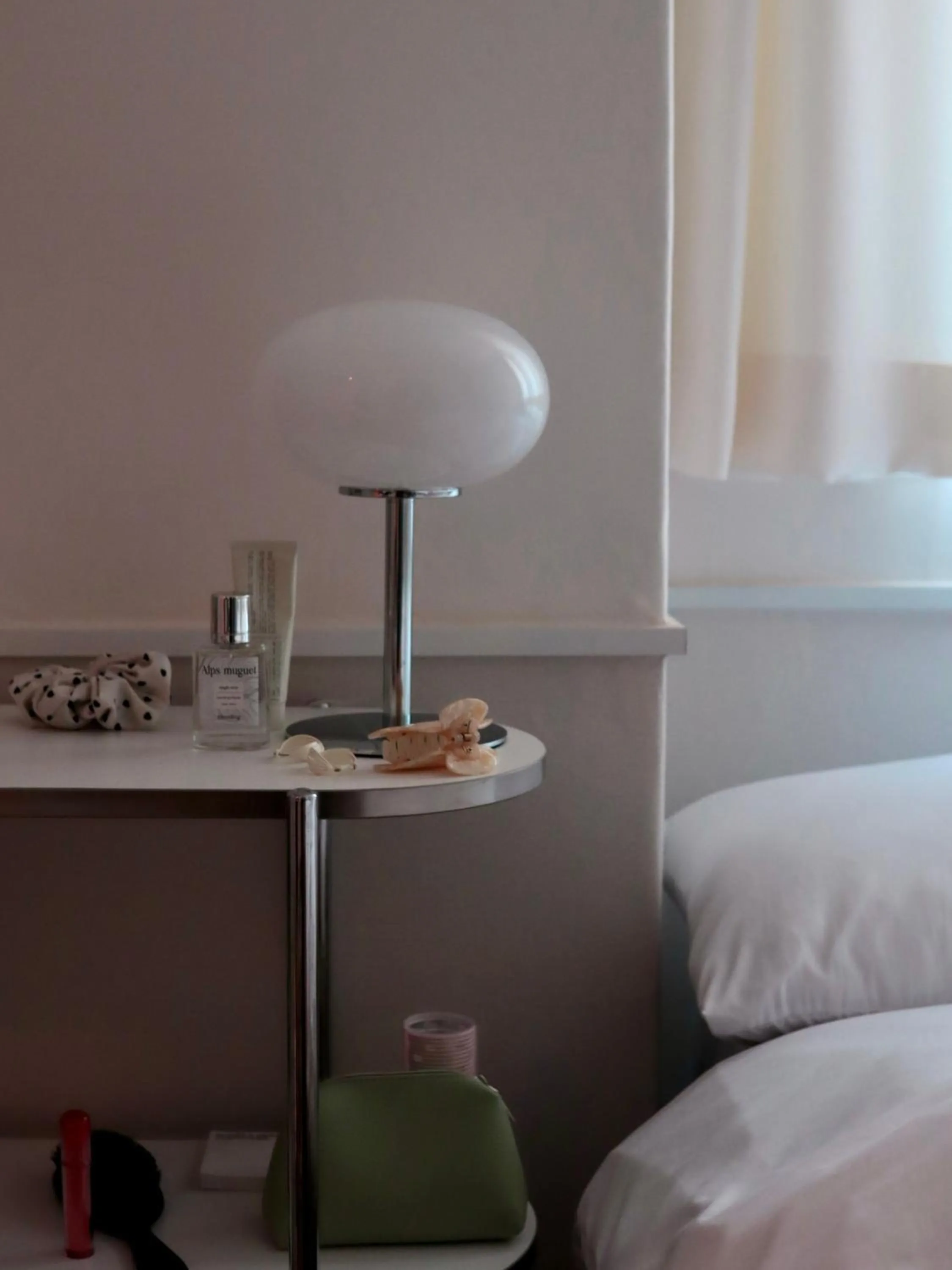 Bed in nook Inn