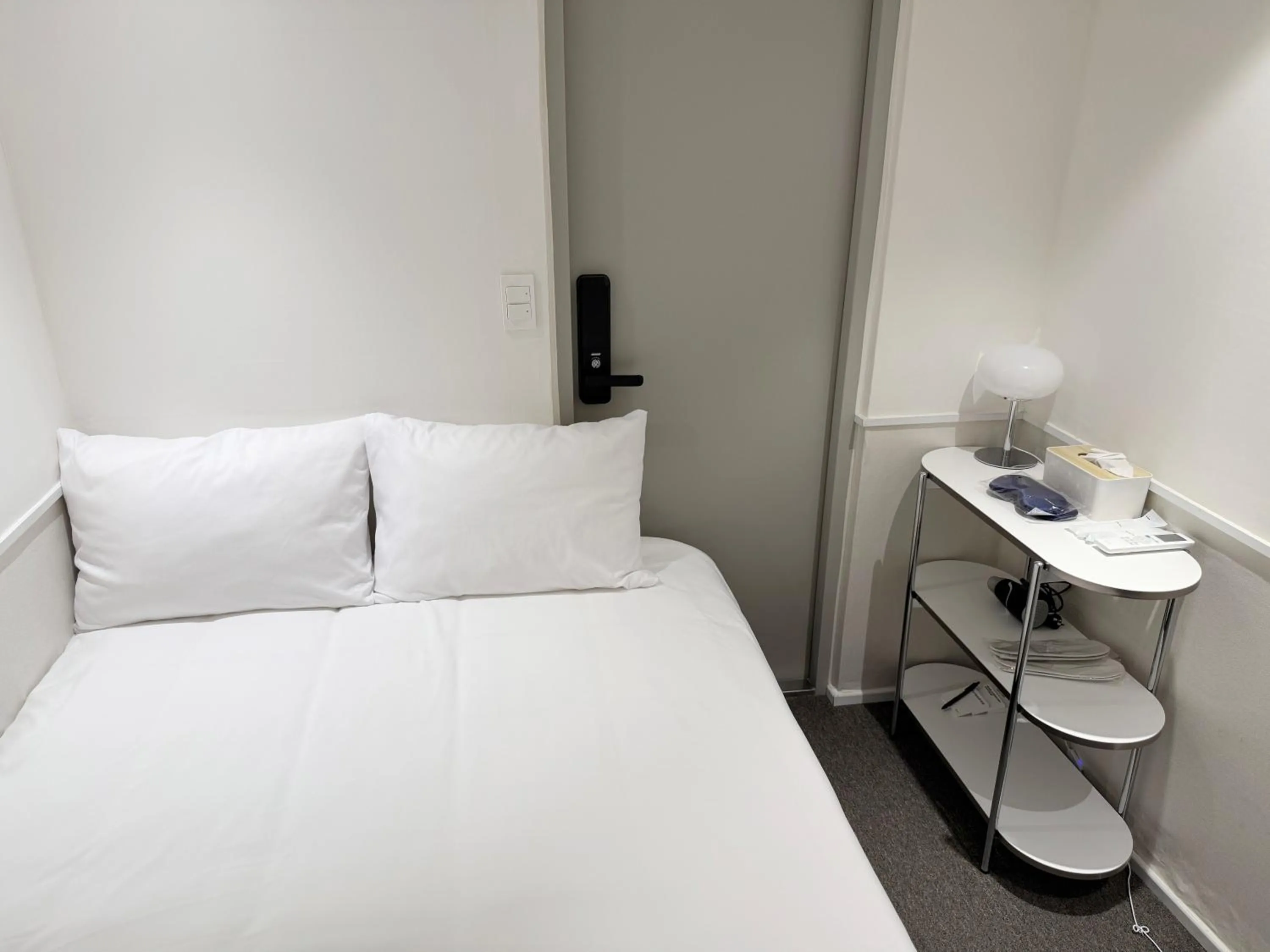 Bed in nook Inn