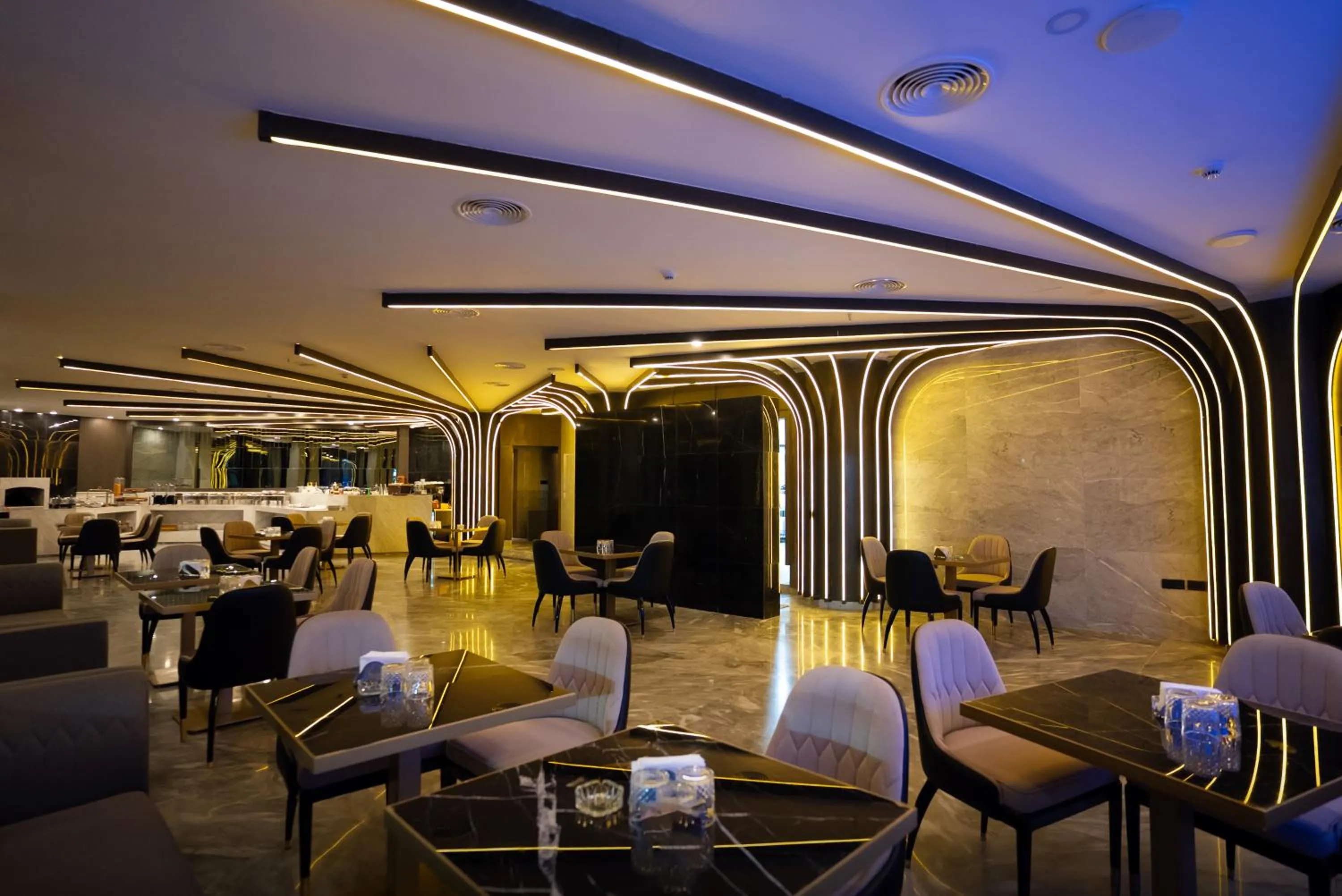 Restaurant/places to eat in The V Hotel