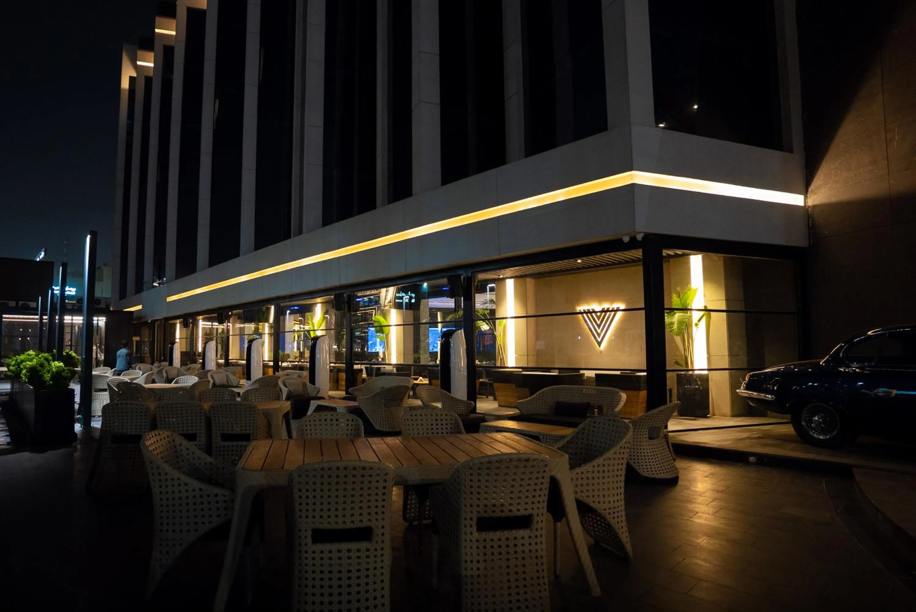 Restaurant/places to eat in The V Hotel