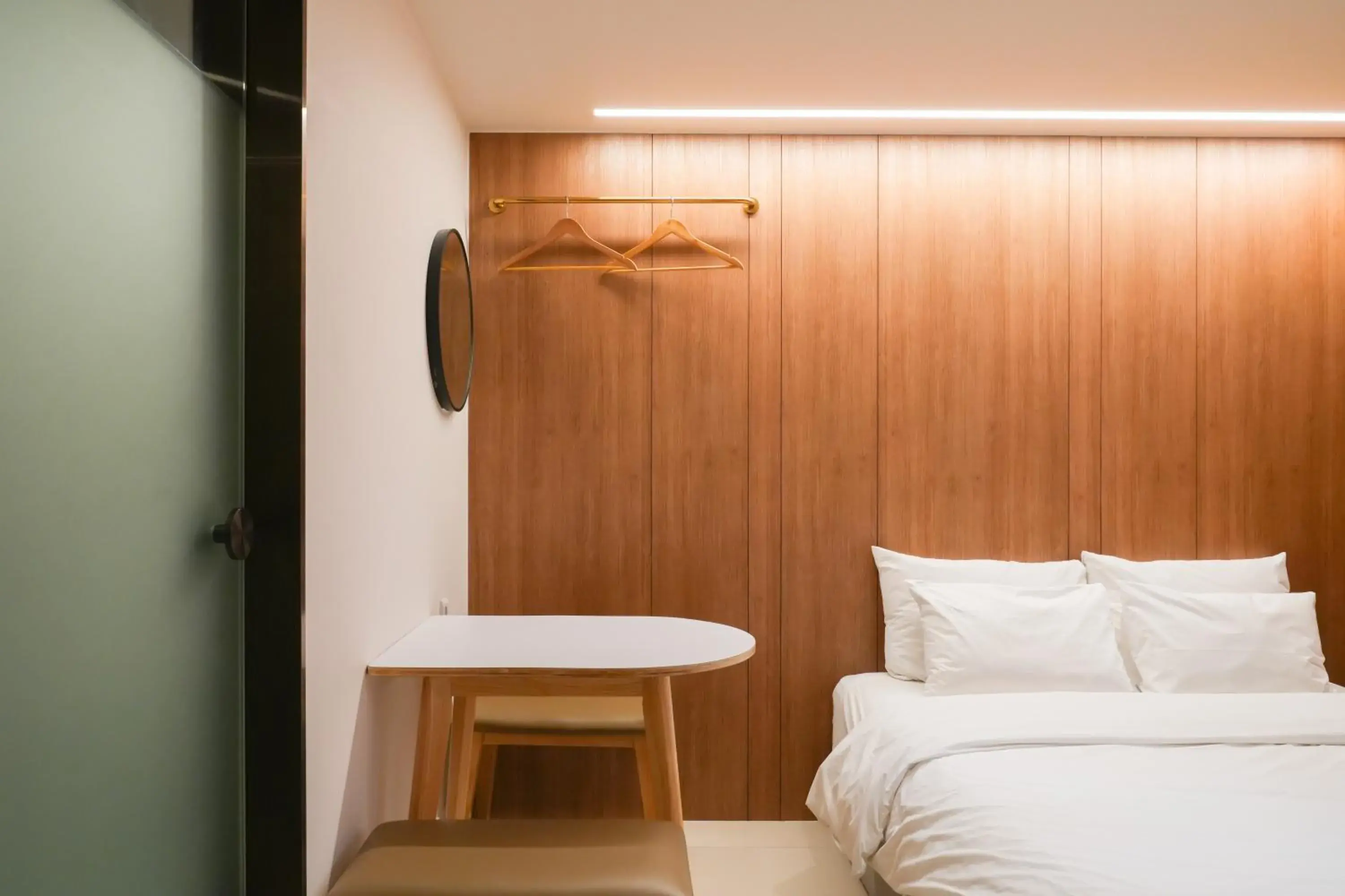 Hotel Home Hotel Home