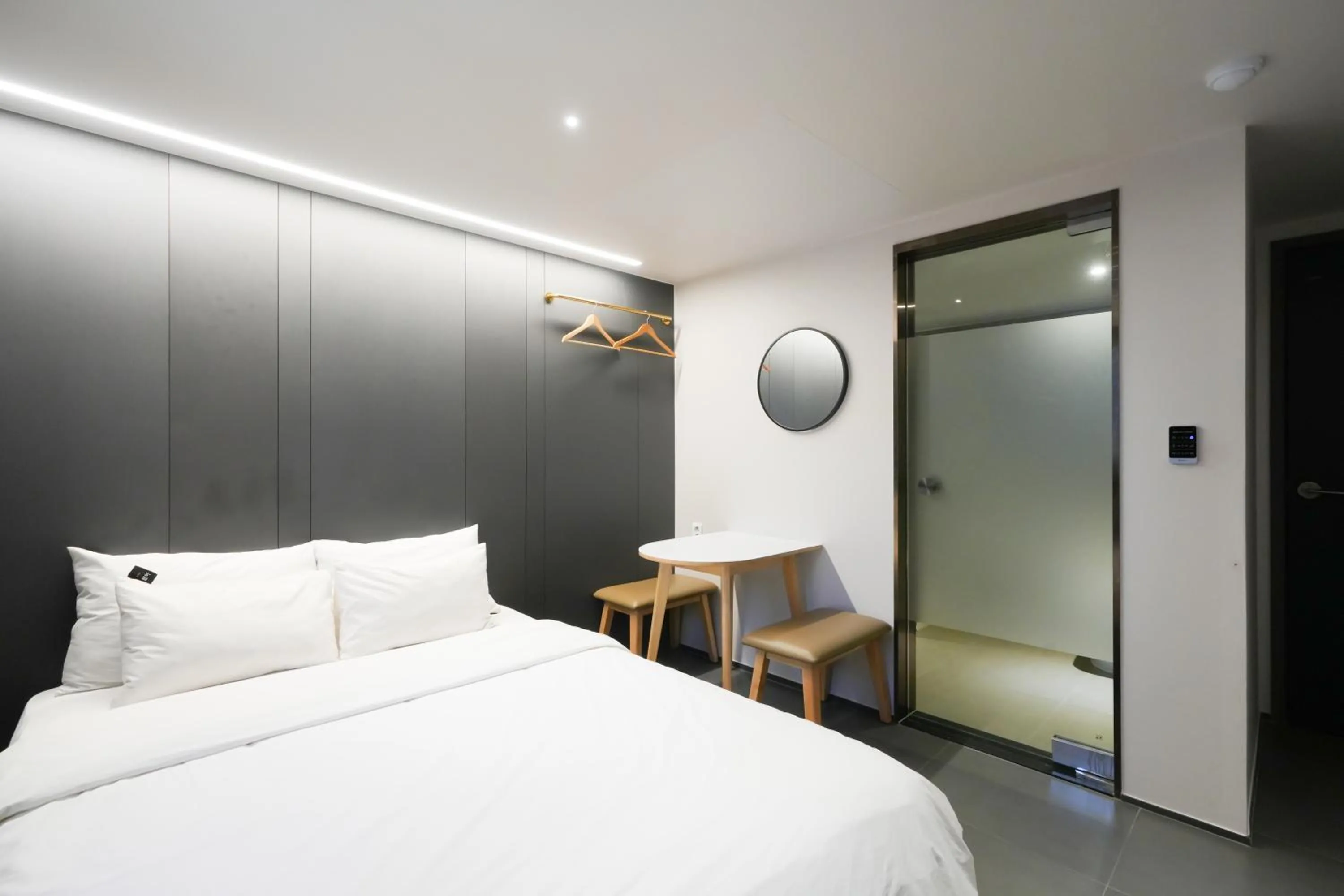 Bed in Hotel Home