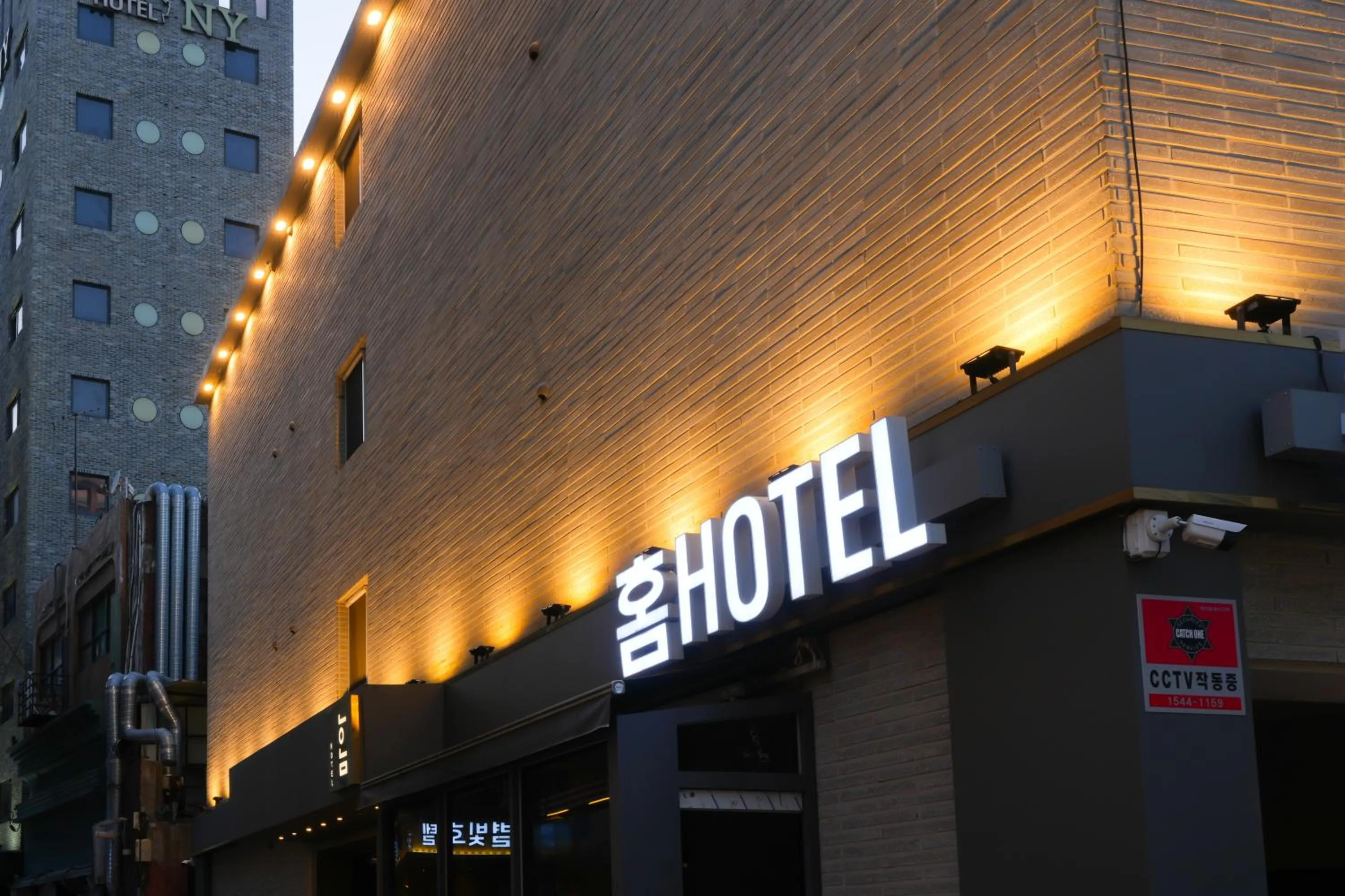 Property building in Hotel Home