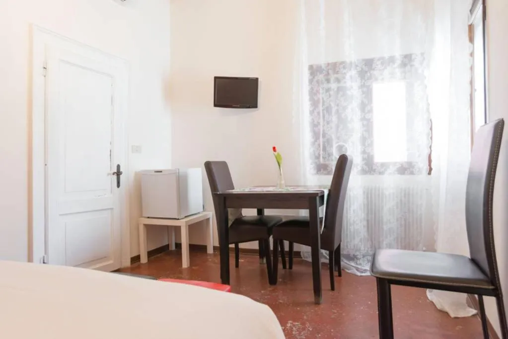 Day, Bed in Residenza Quaggio Ca' Grimani