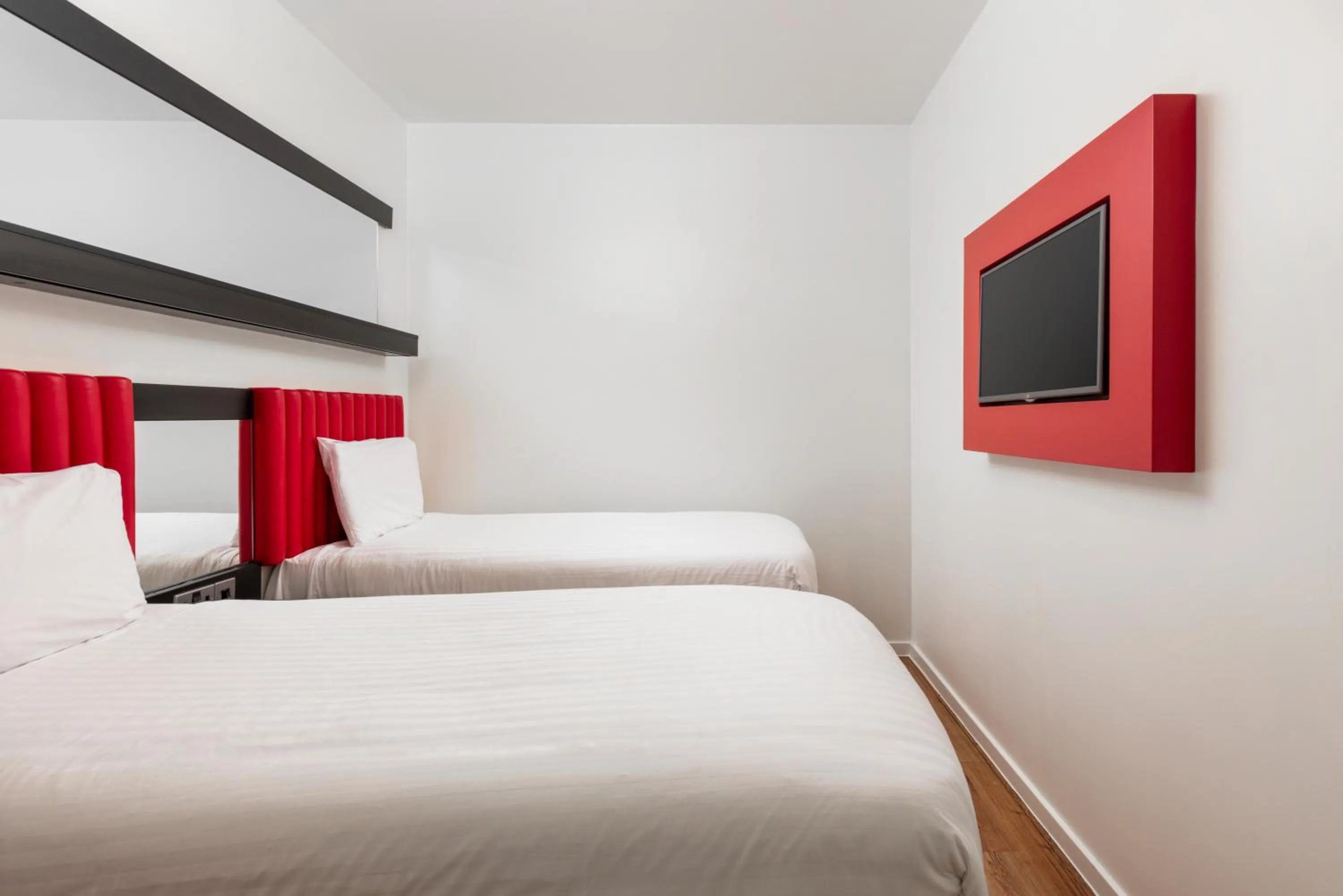 Bed in Tune Hotel Liverpool