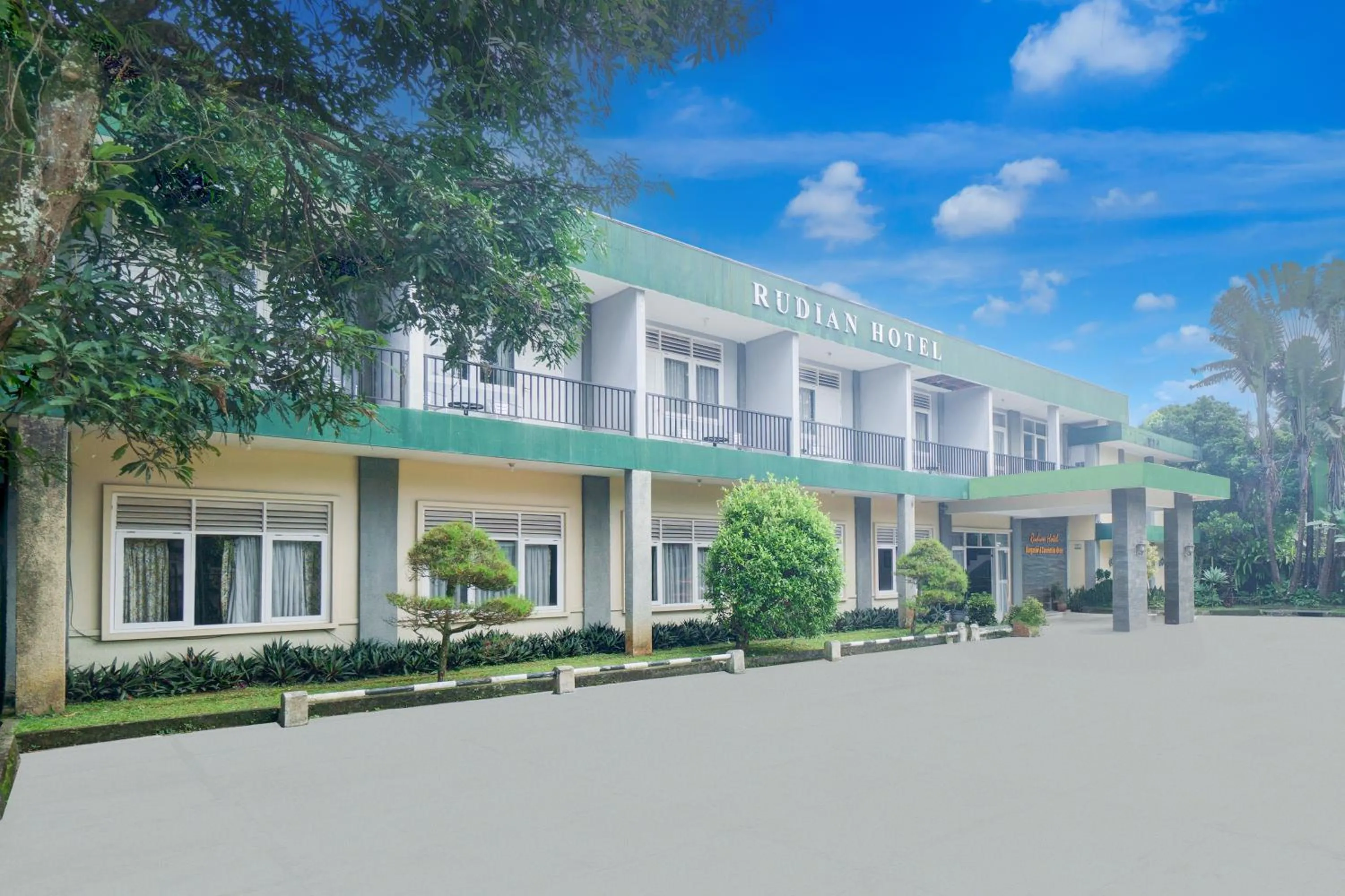Property building in Dancenter Bogor near Taman Safari formerly Hotel Rudian 1