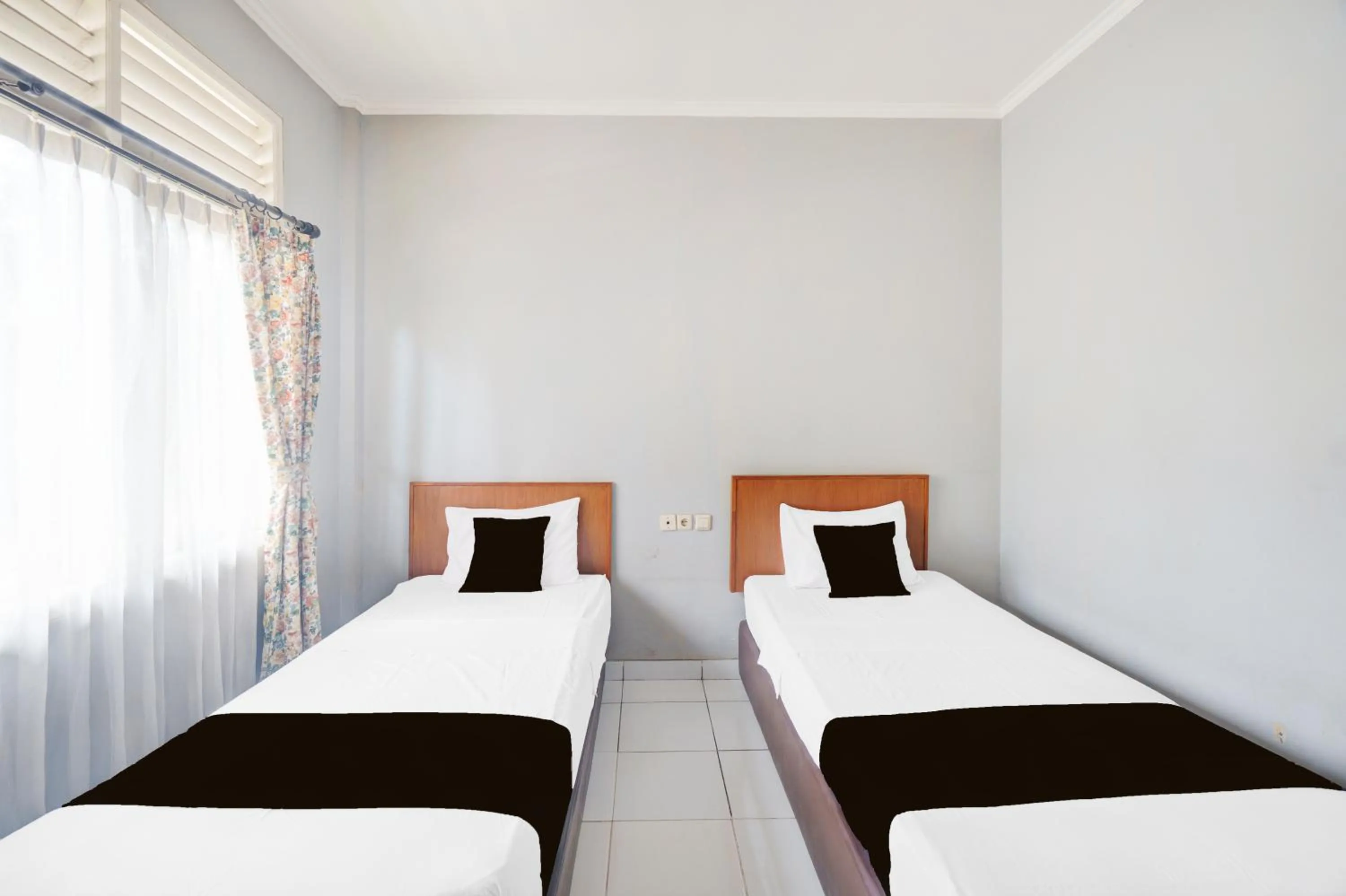 Bedroom, Bed in Dancenter Bogor near Taman Safari formerly Hotel Rudian 1