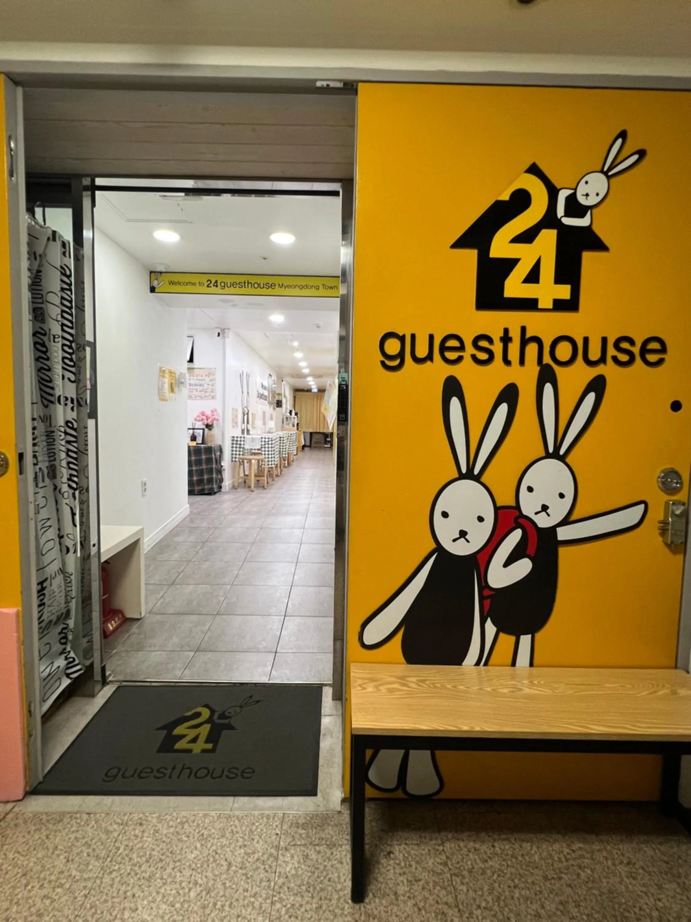 24 Guesthouse Myeongdong Town