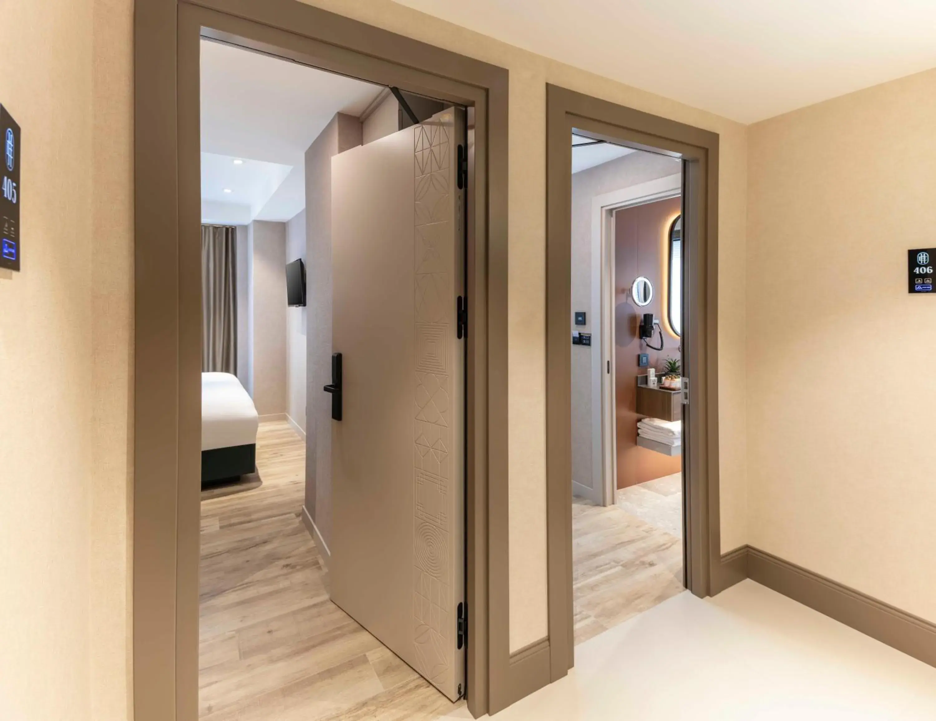 Bedroom, Bed in Emilion Hotel Bedroom, Bed in Emilion Hotel