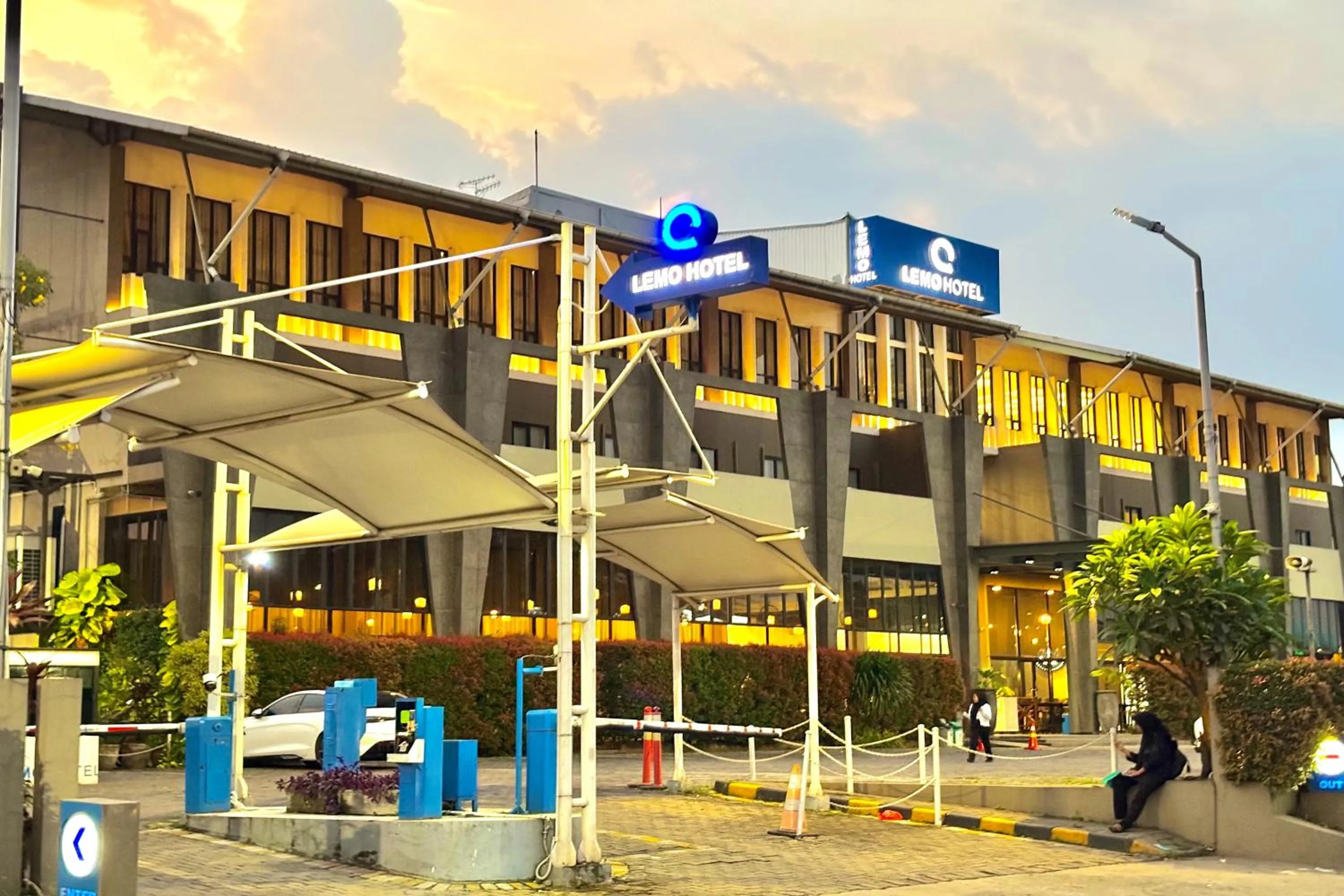 Property building in Lemo Hotel Serpong