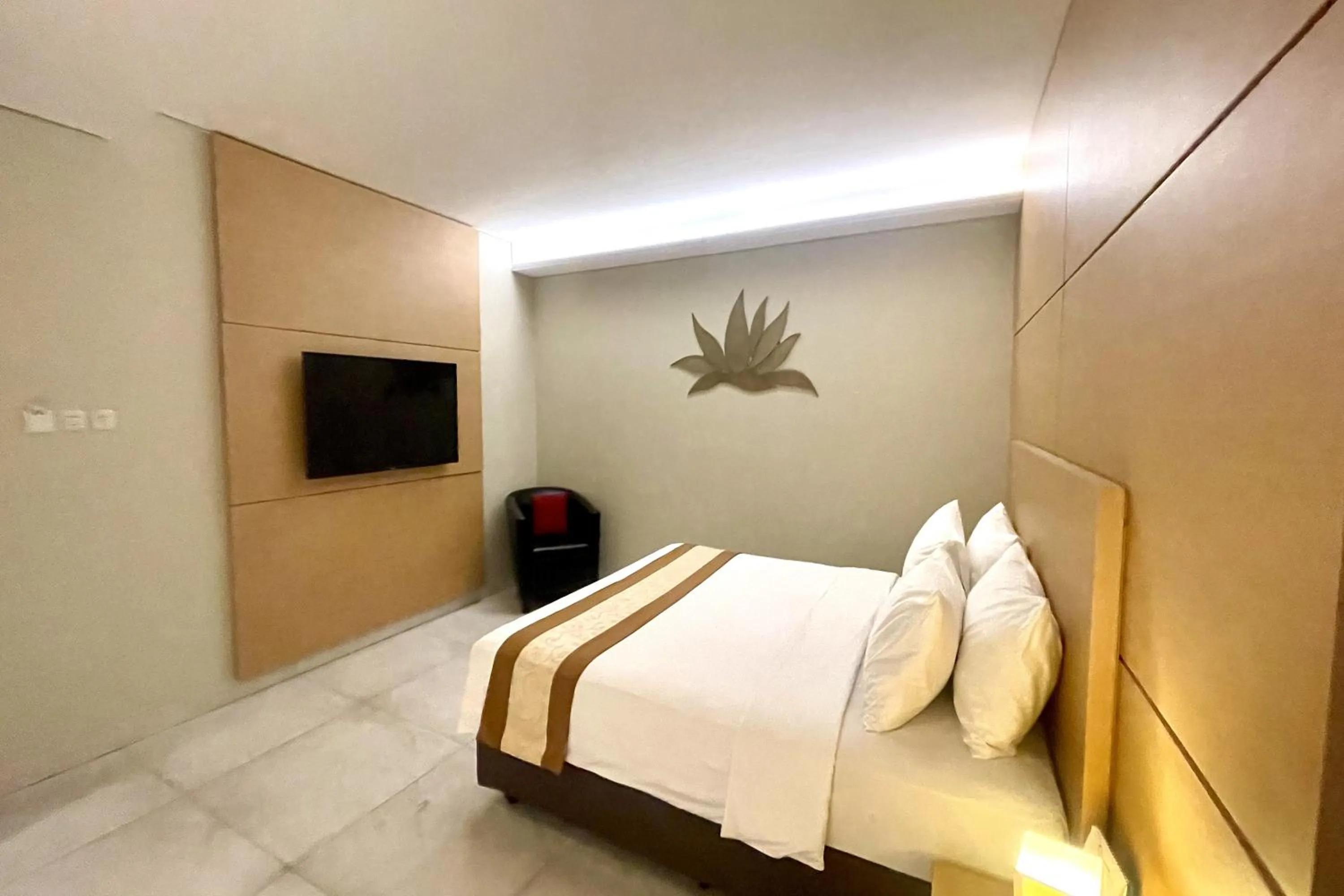 Bedroom, Bed in Lemo Hotel Serpong
