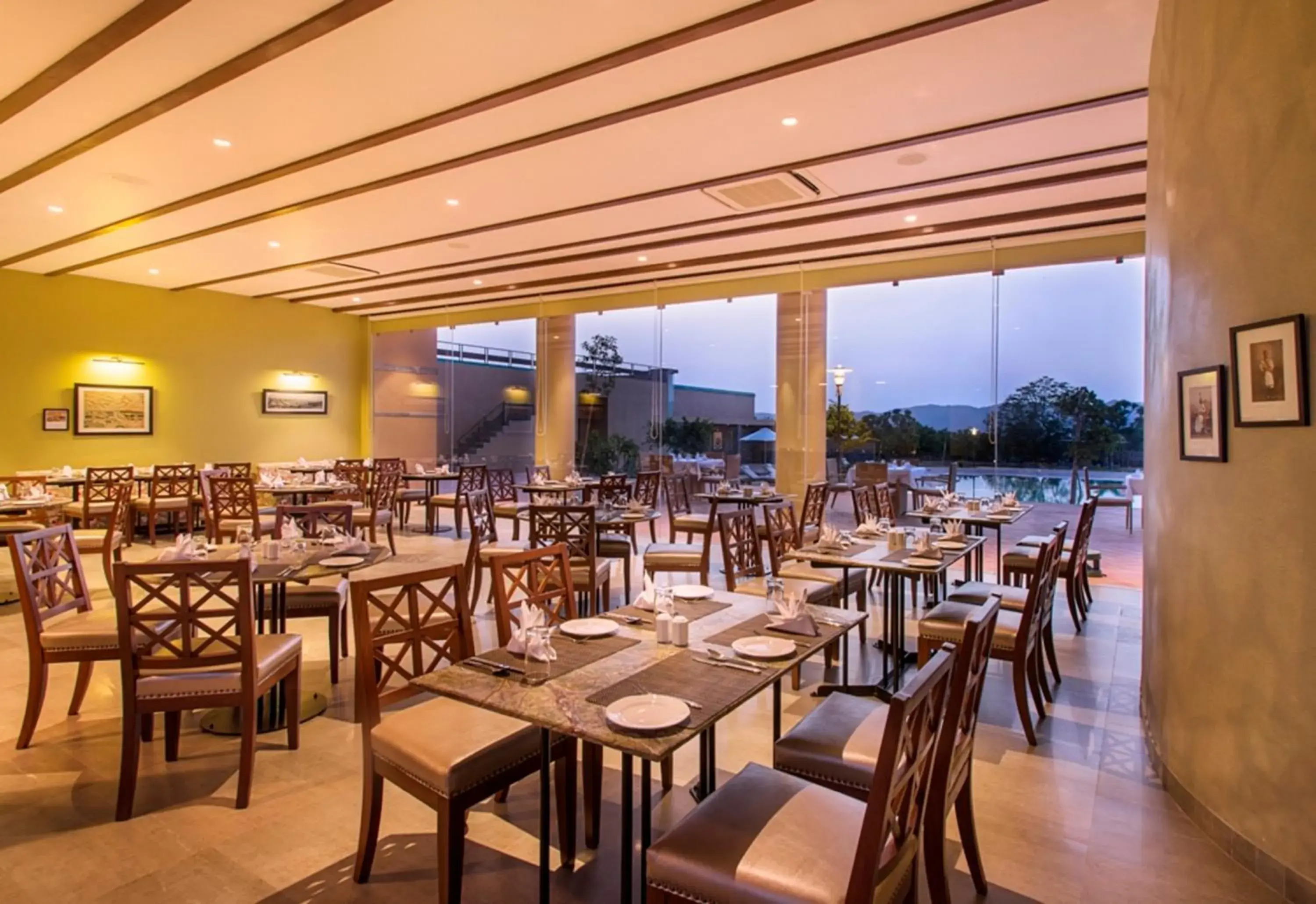 Restaurant/places to eat in Dera Masuda Luxury Resort Restaurant/places to eat in Dera Masuda Luxury Resort