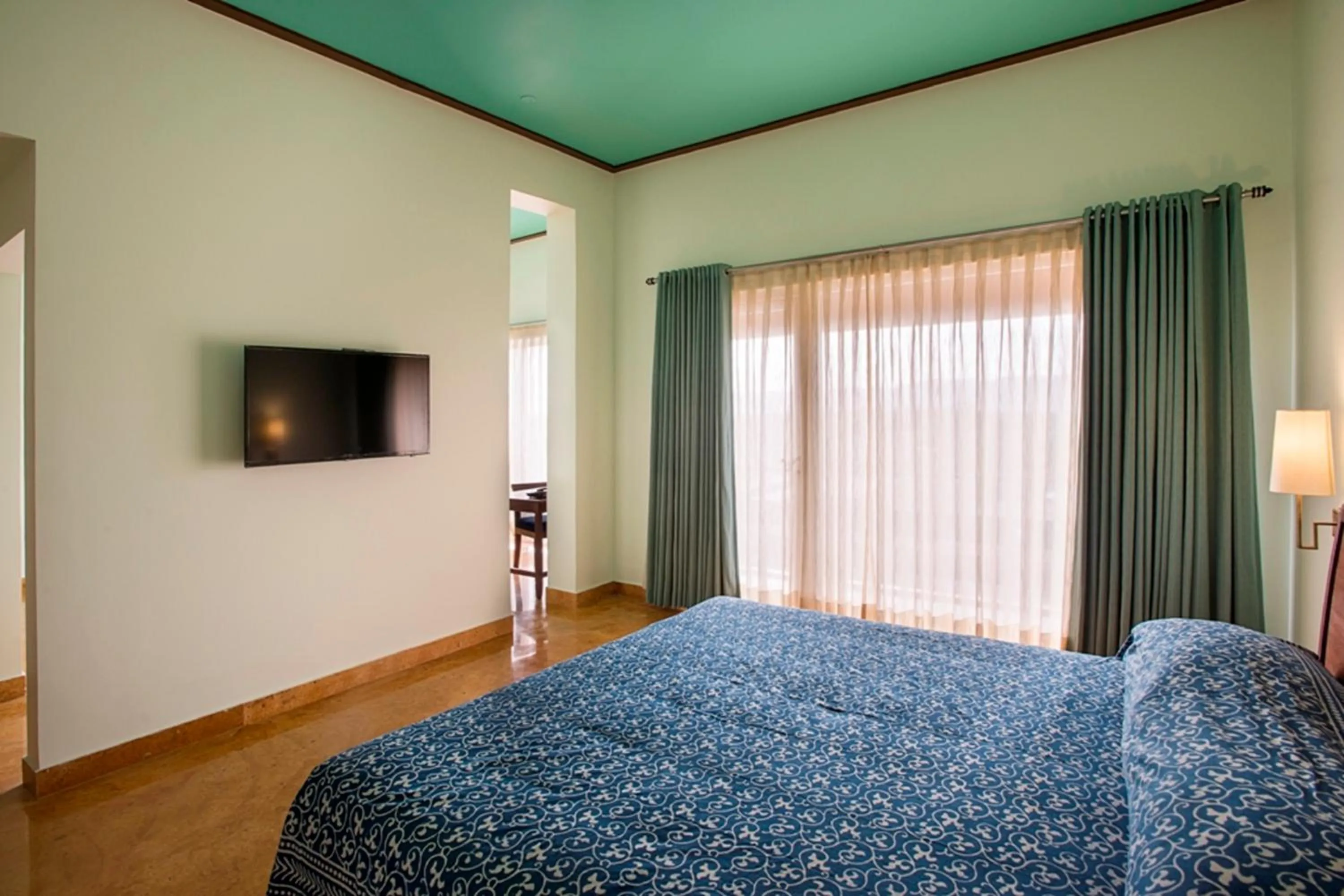 Bed in Dera Masuda Luxury Resort