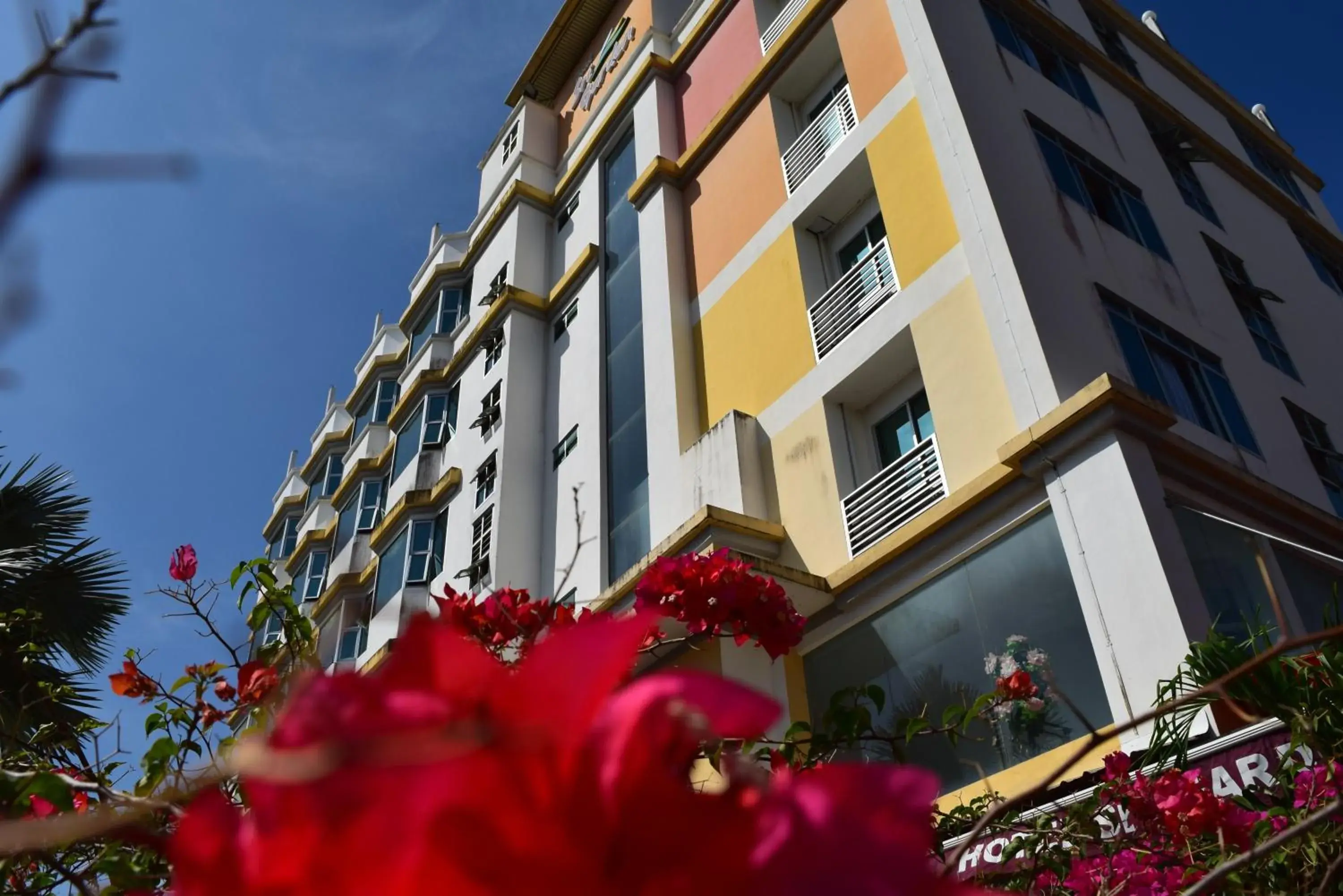 Property building in Hotel Sri Garden Sdn. Bhd. Property building in Hotel Sri Garden Sdn. Bhd.