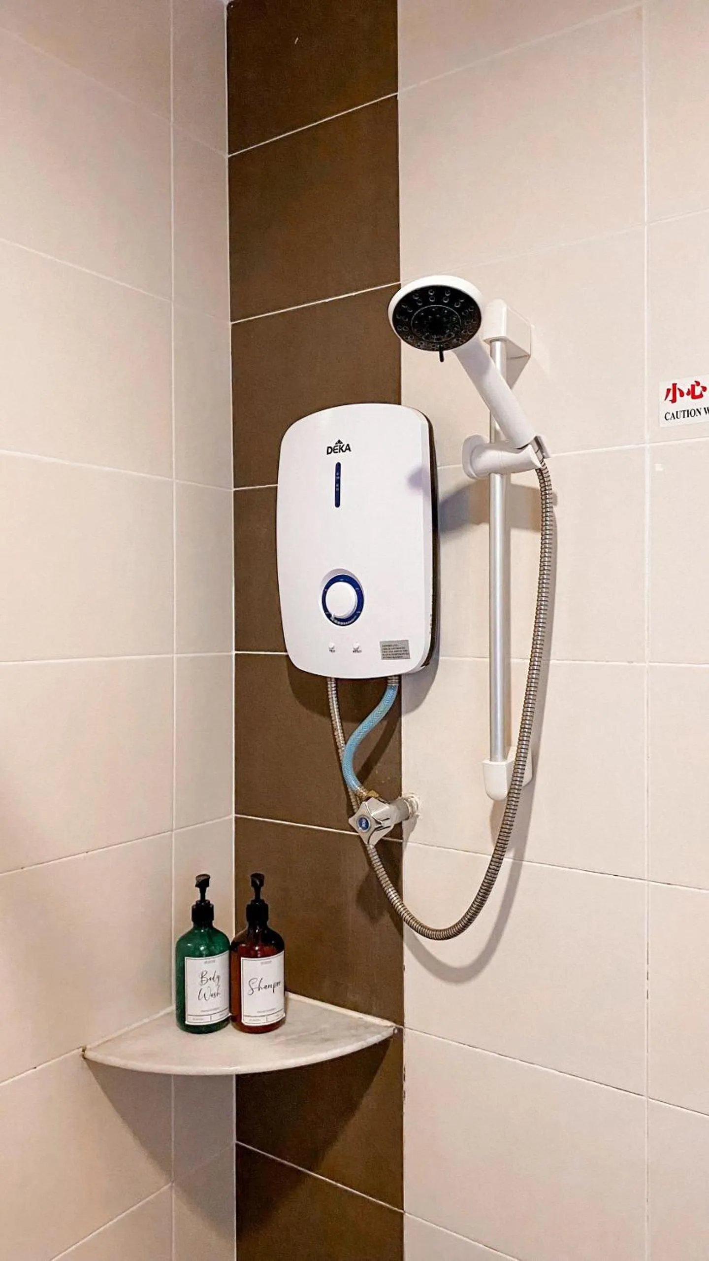 Queenspark Lovita Hotel