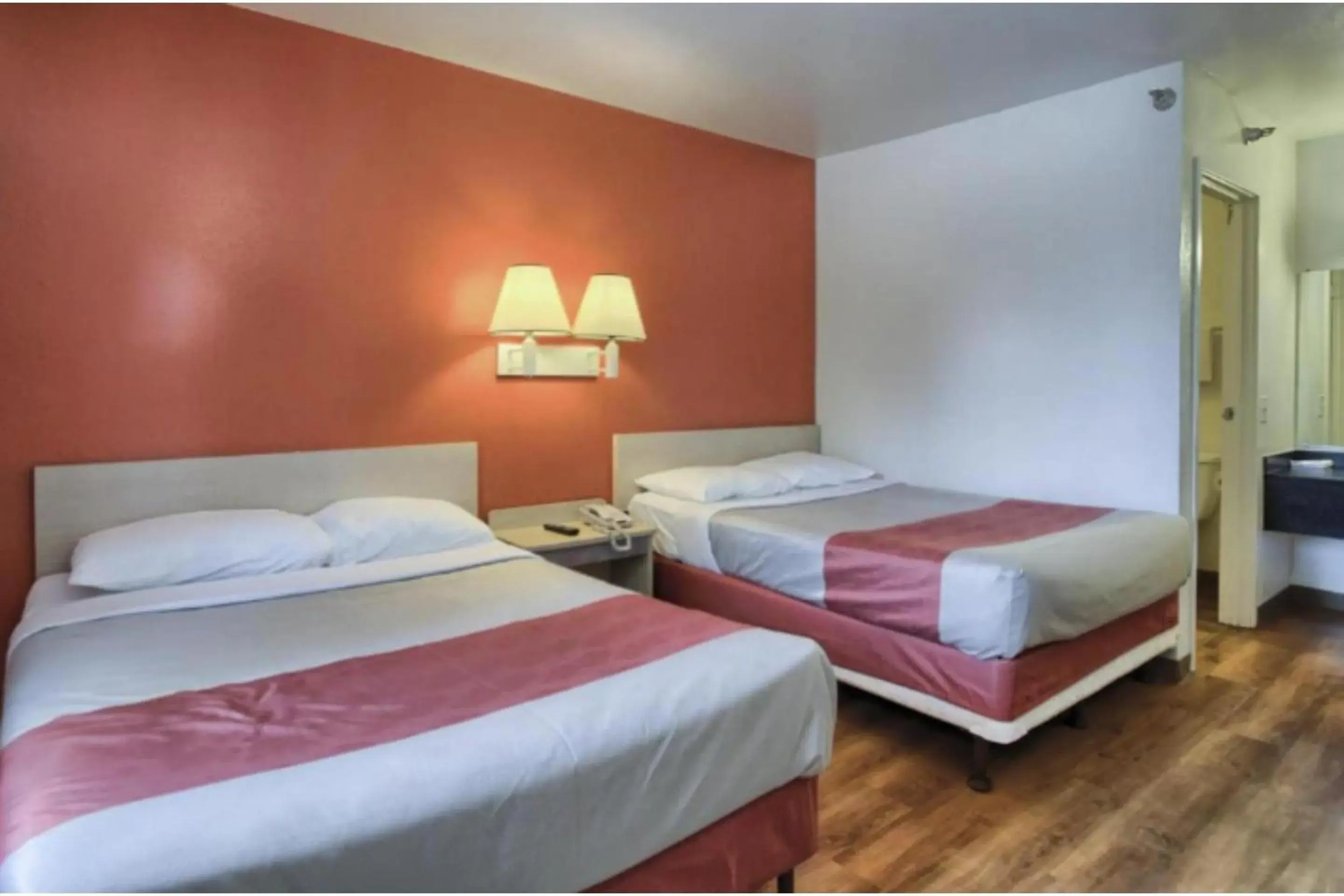 2 Full Bed Smoking in Cumberland Inn By OYO New Cumberland-Hershey South 2 Full Bed Smoking in Cumberland Inn By OYO New Cumberland-Hershey South