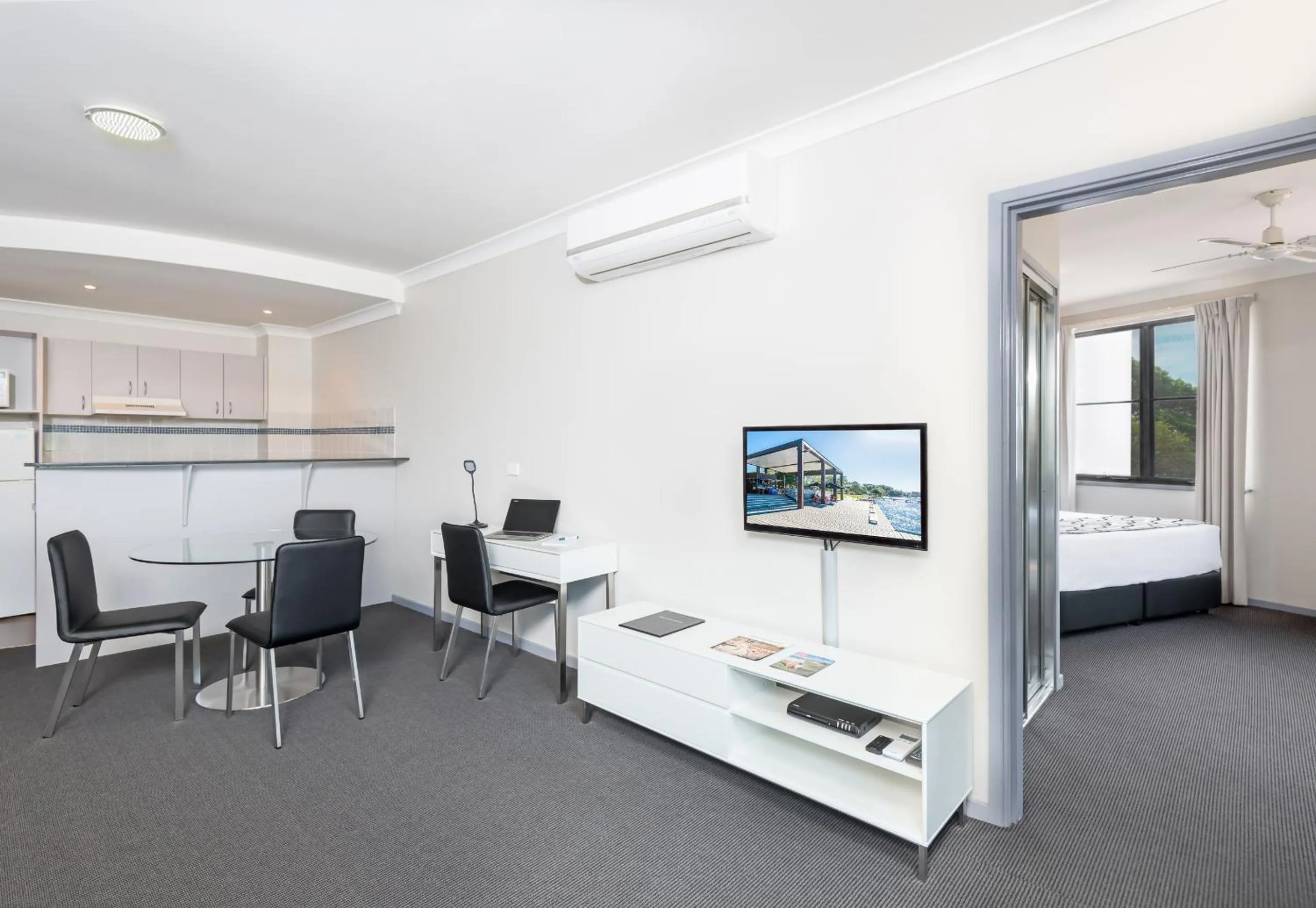 TV and multimedia in The Brighton Apartments