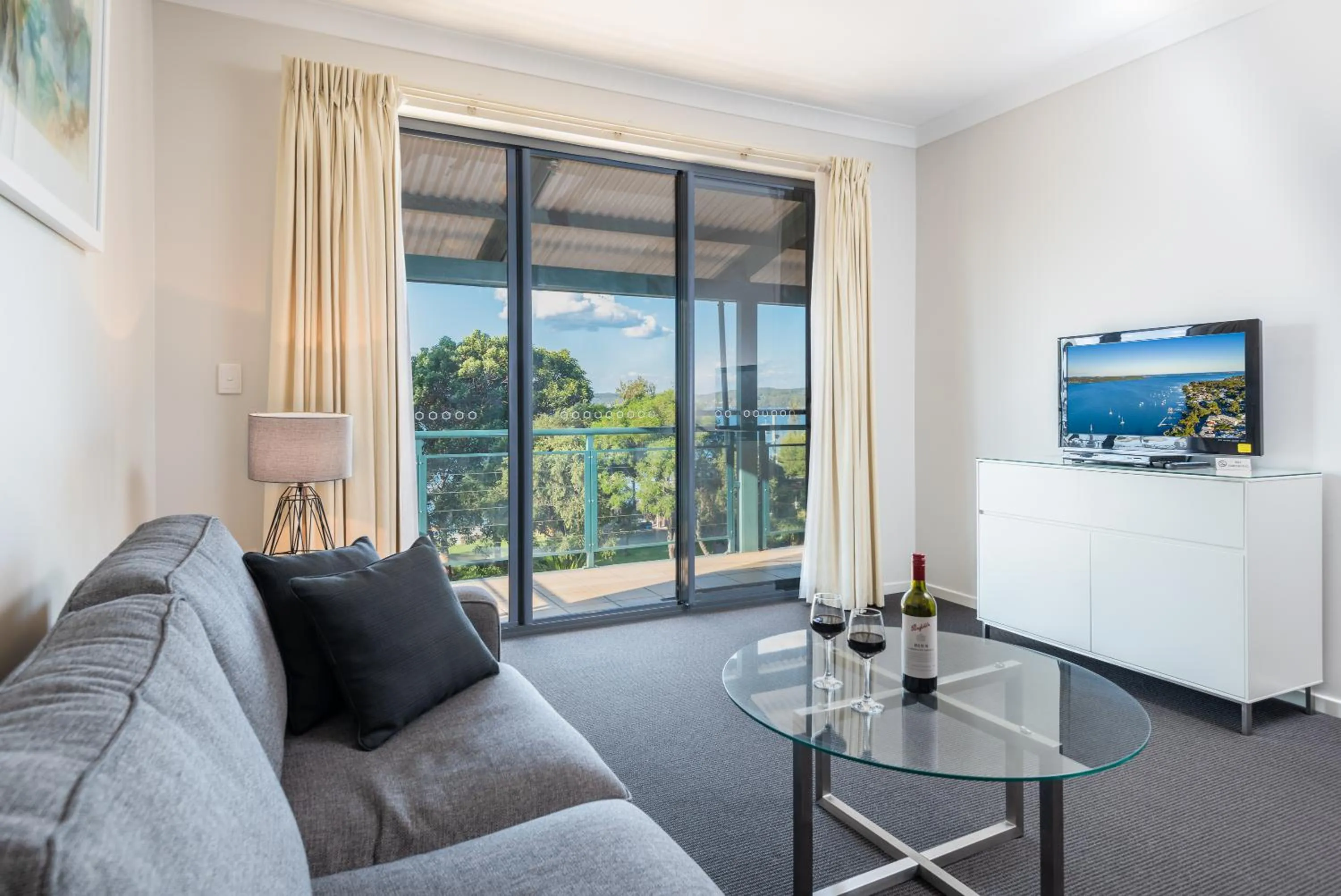 TV and multimedia in The Brighton Apartments