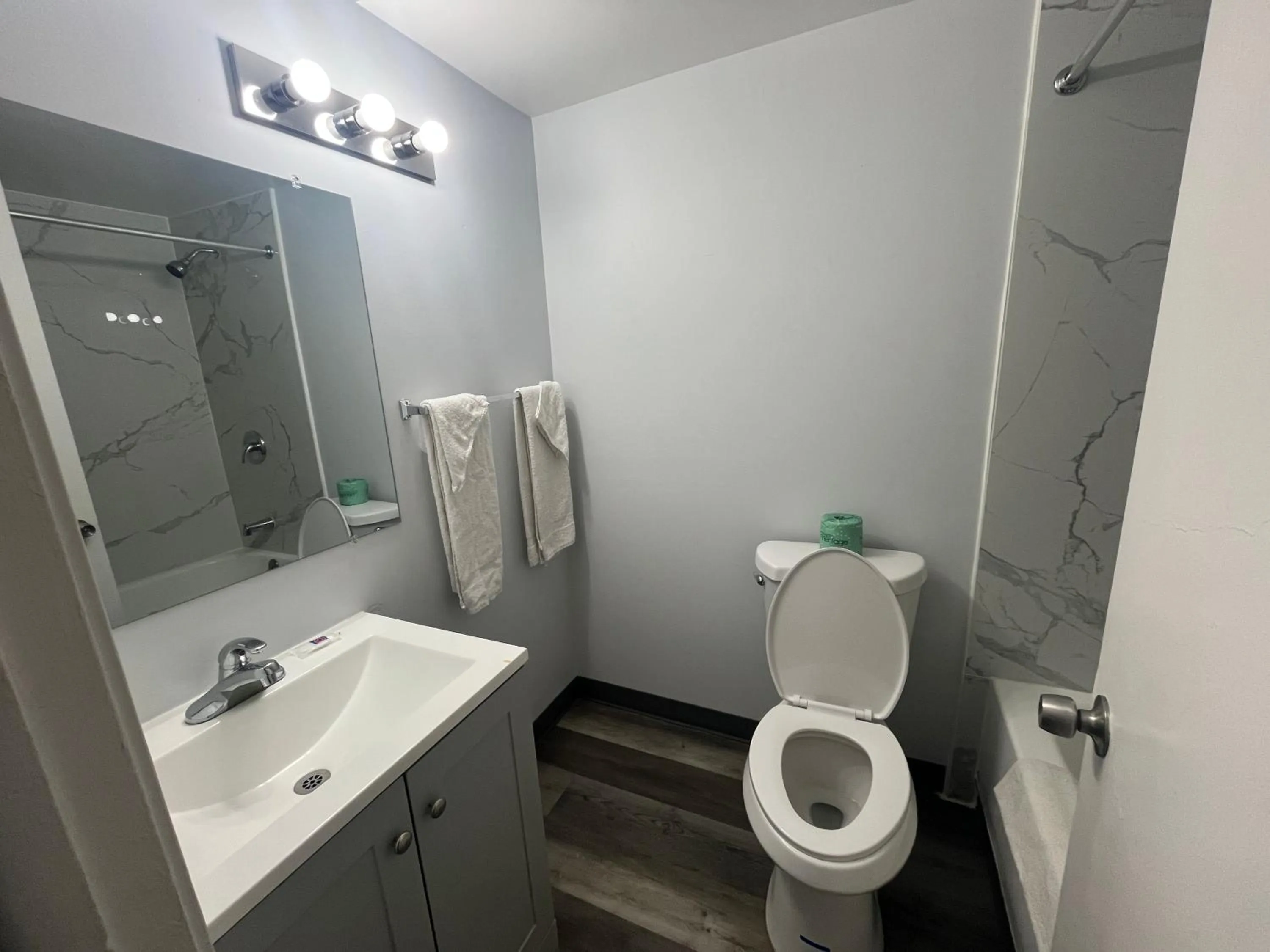 Bathroom in Motel 6 Chicago, IL - Halsted