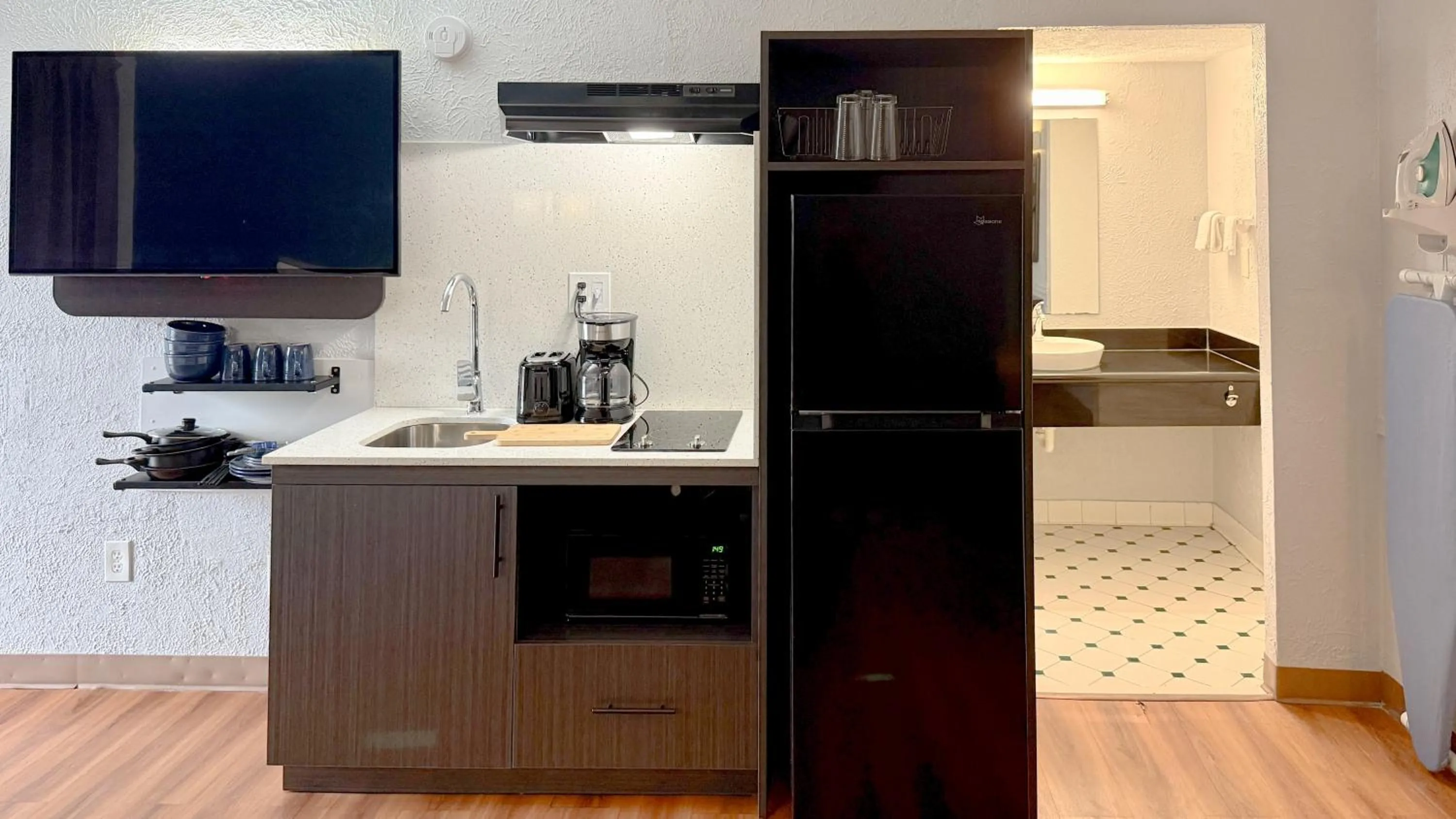 kitchen in Studio 6 Beaumont, TX