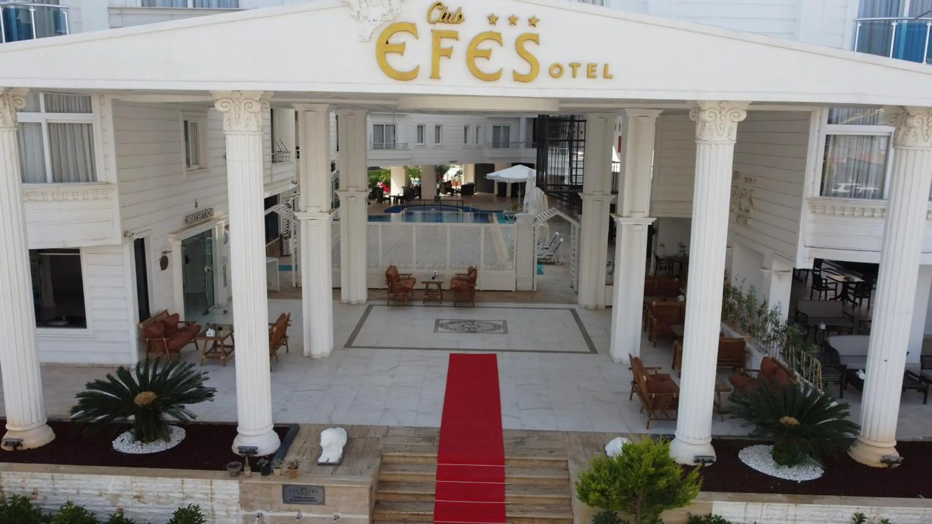 Facade/entrance in Club Efes Otel Facade/entrance in Club Efes Otel