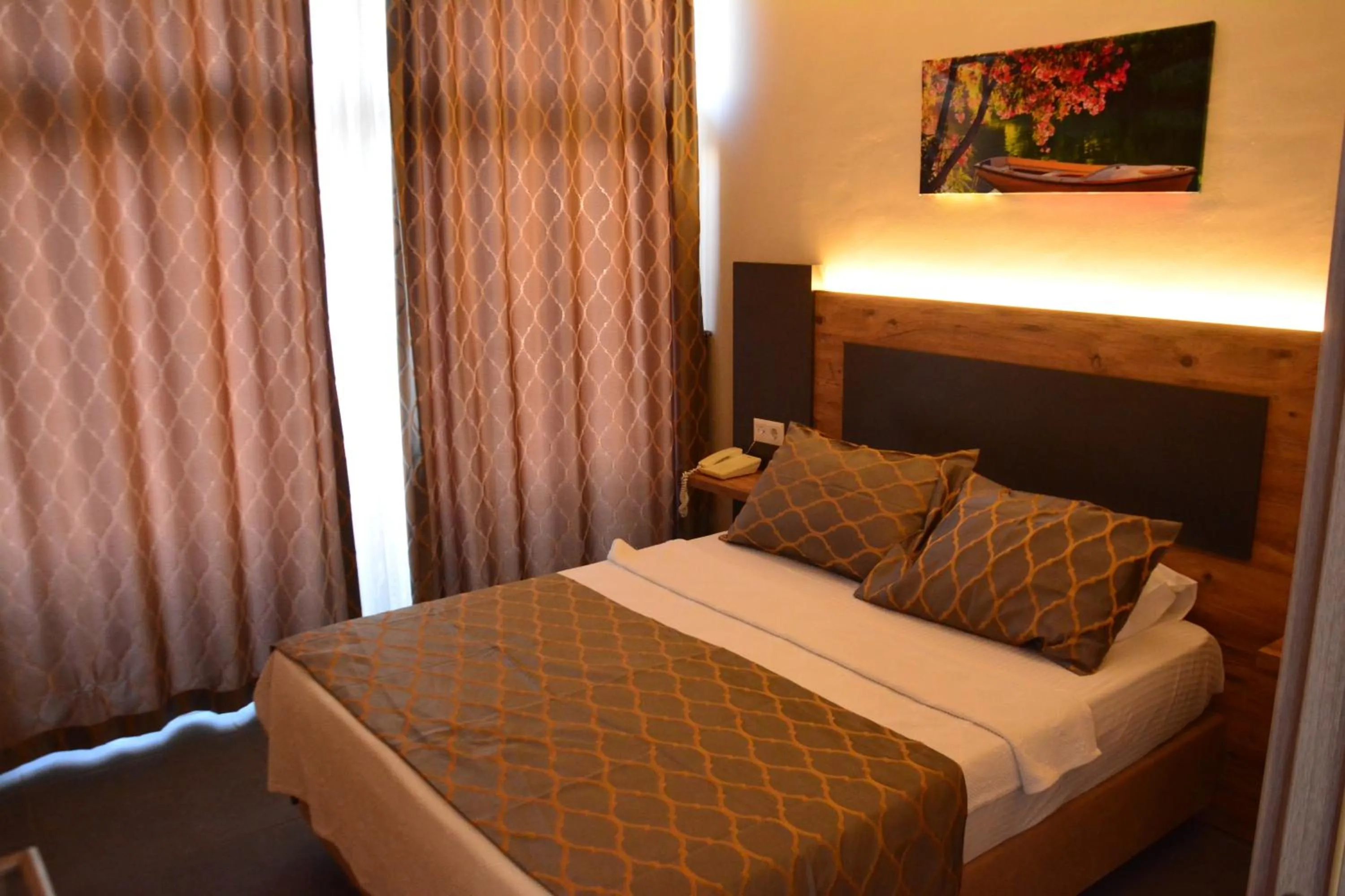 Bed in Club Efes Otel