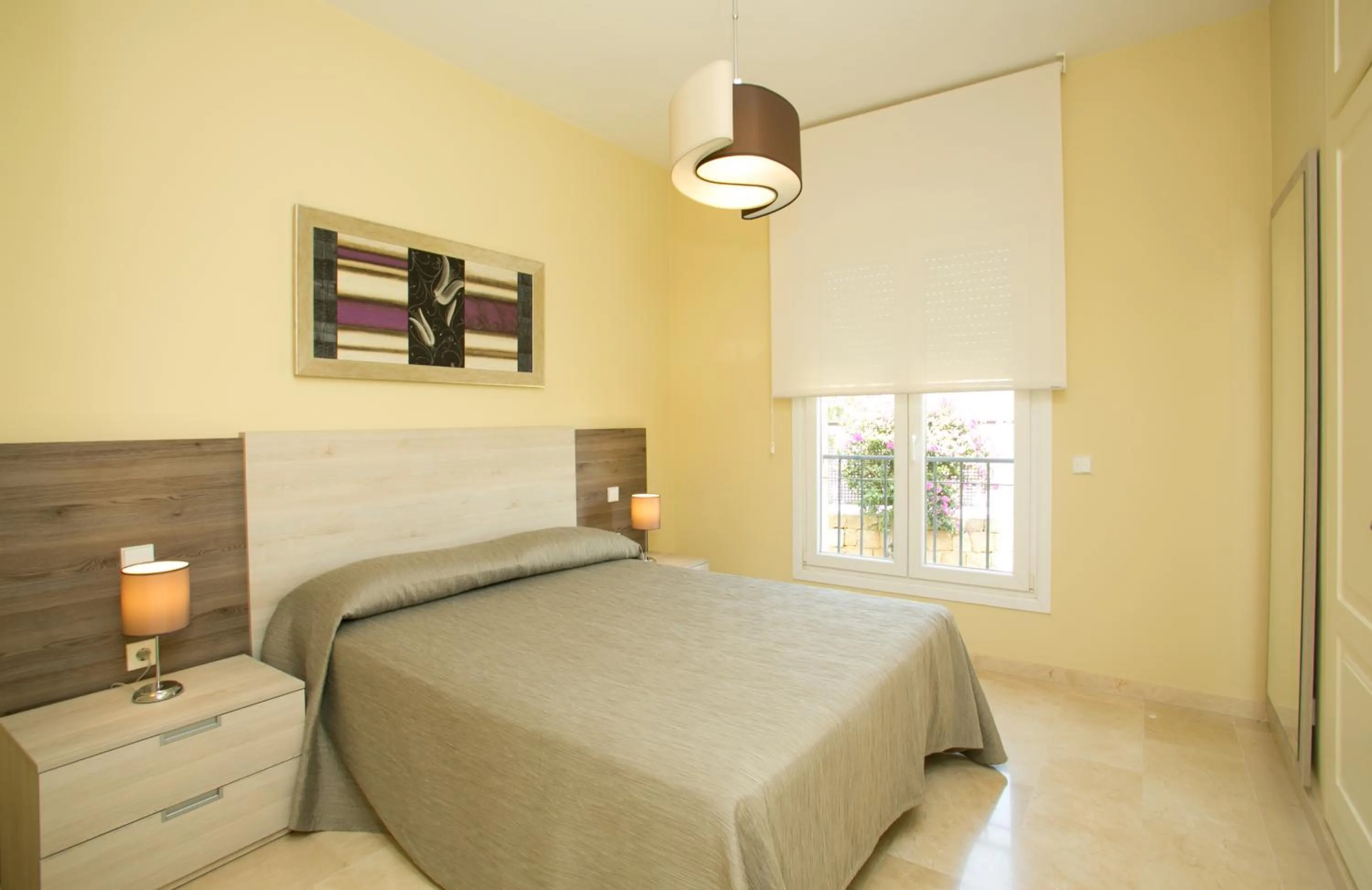Day, Bed in Villas Altos De Marbella