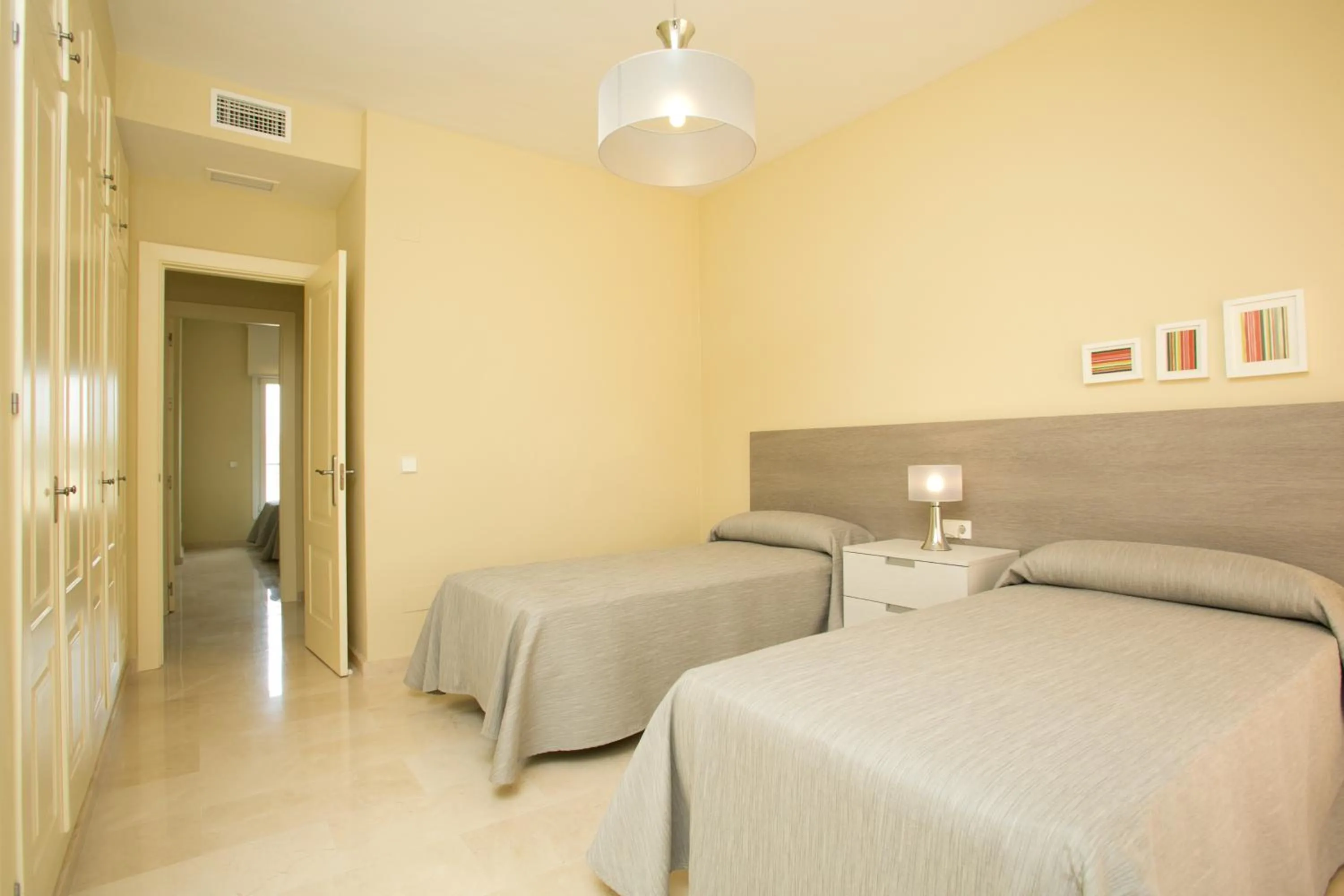 Photo of the whole room, Bed in Villas Altos De Marbella