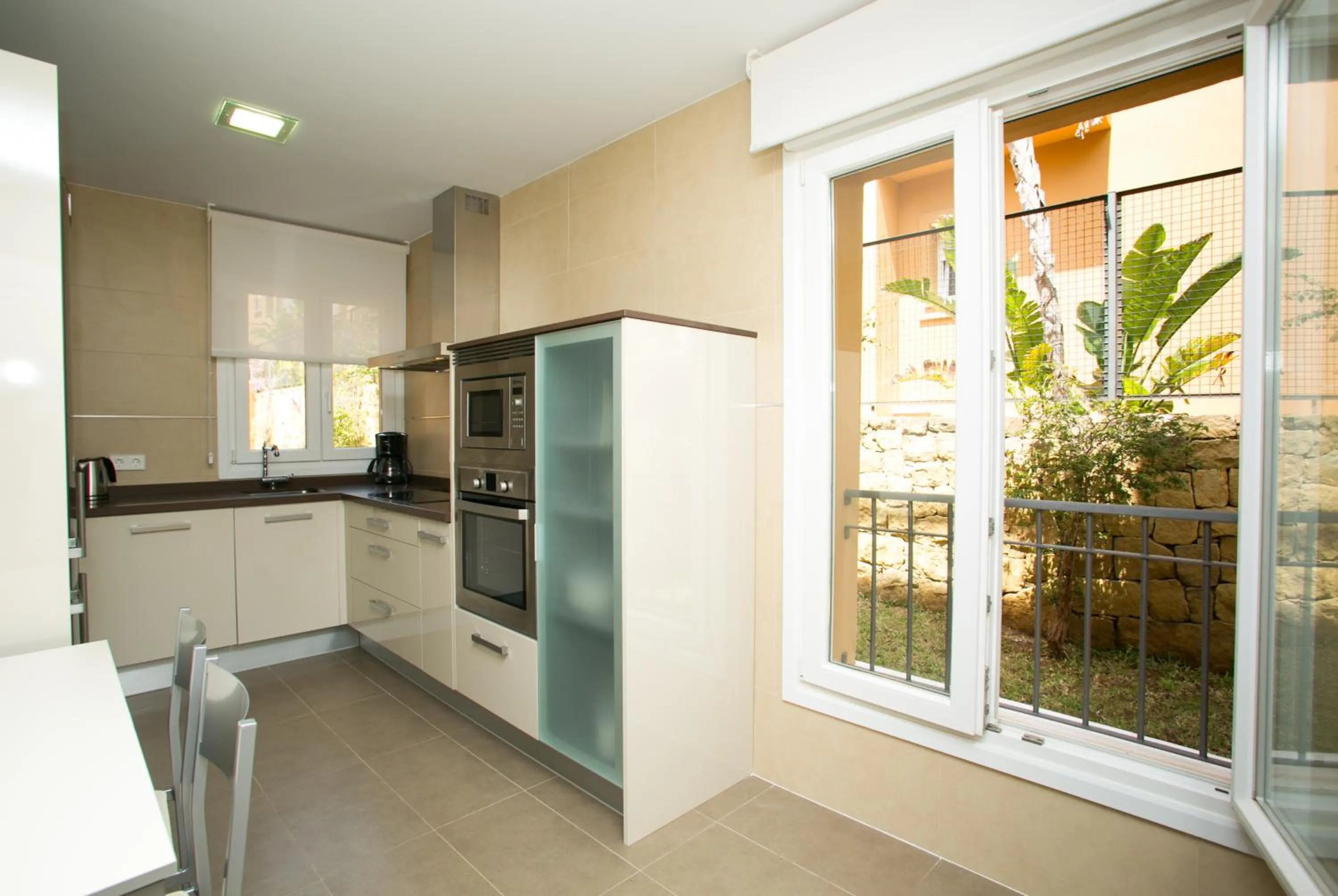 Dining area in Villas Altos De Marbella