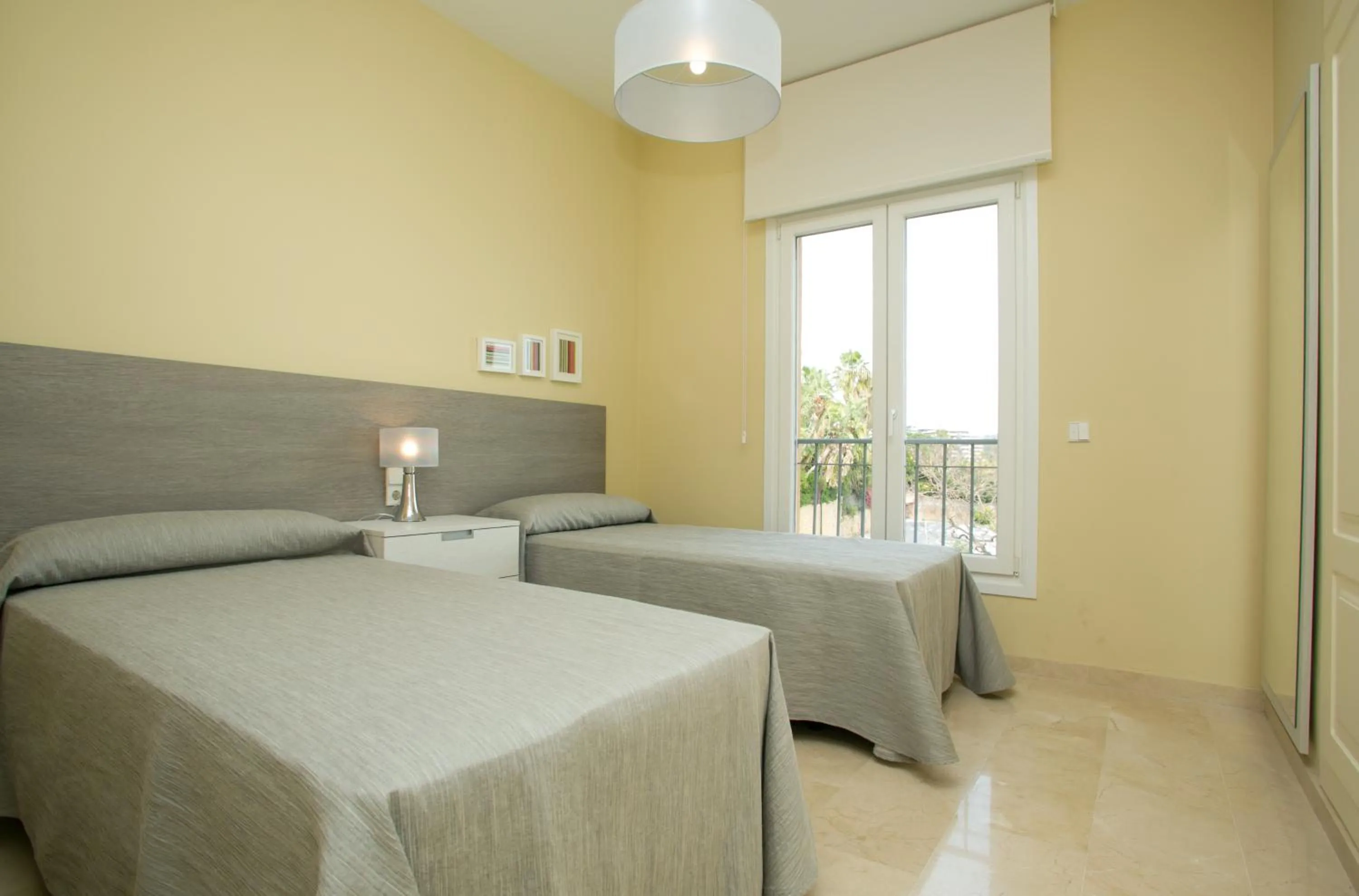 Day, Bed in Villas Altos De Marbella