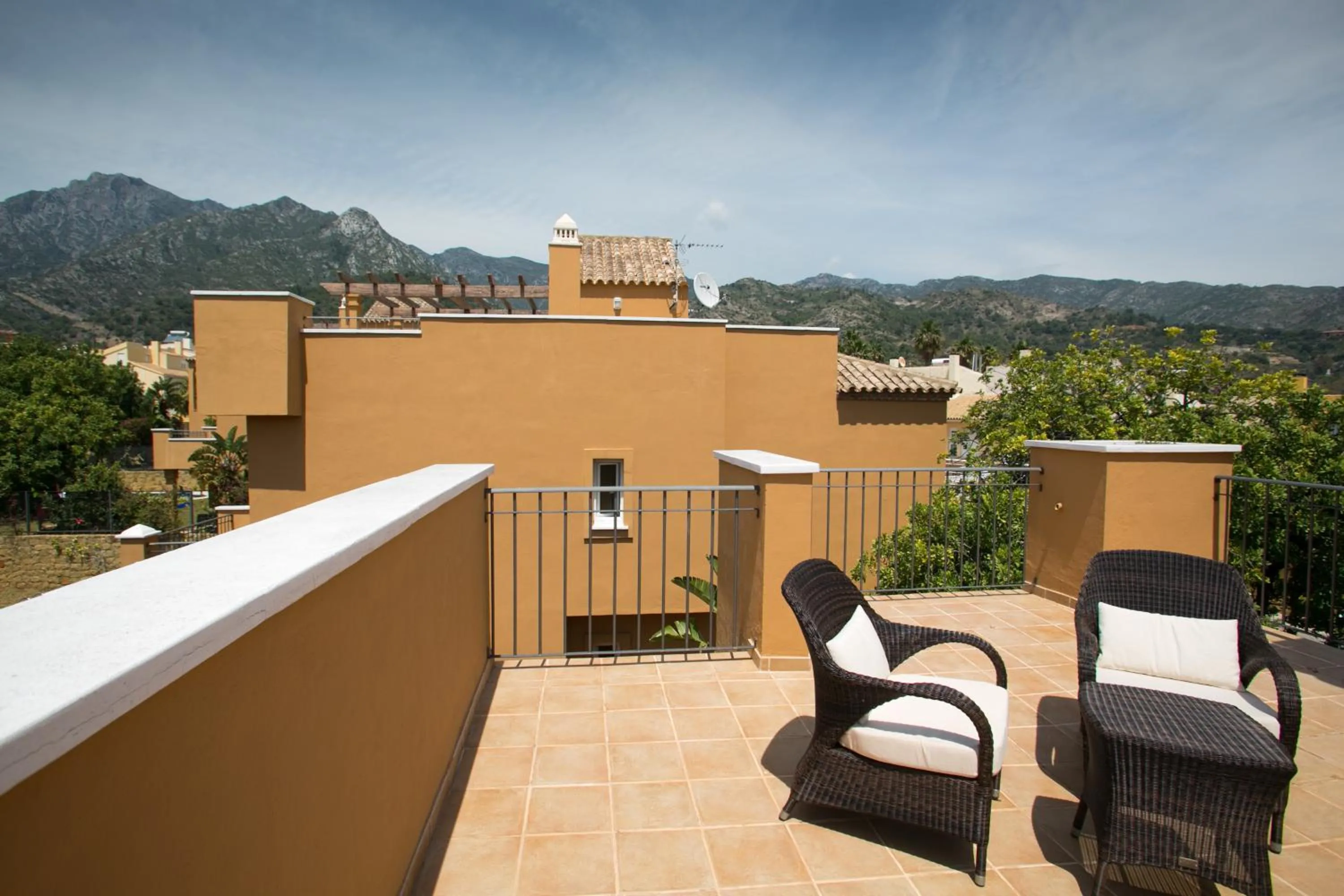Day in Villas Altos De Marbella