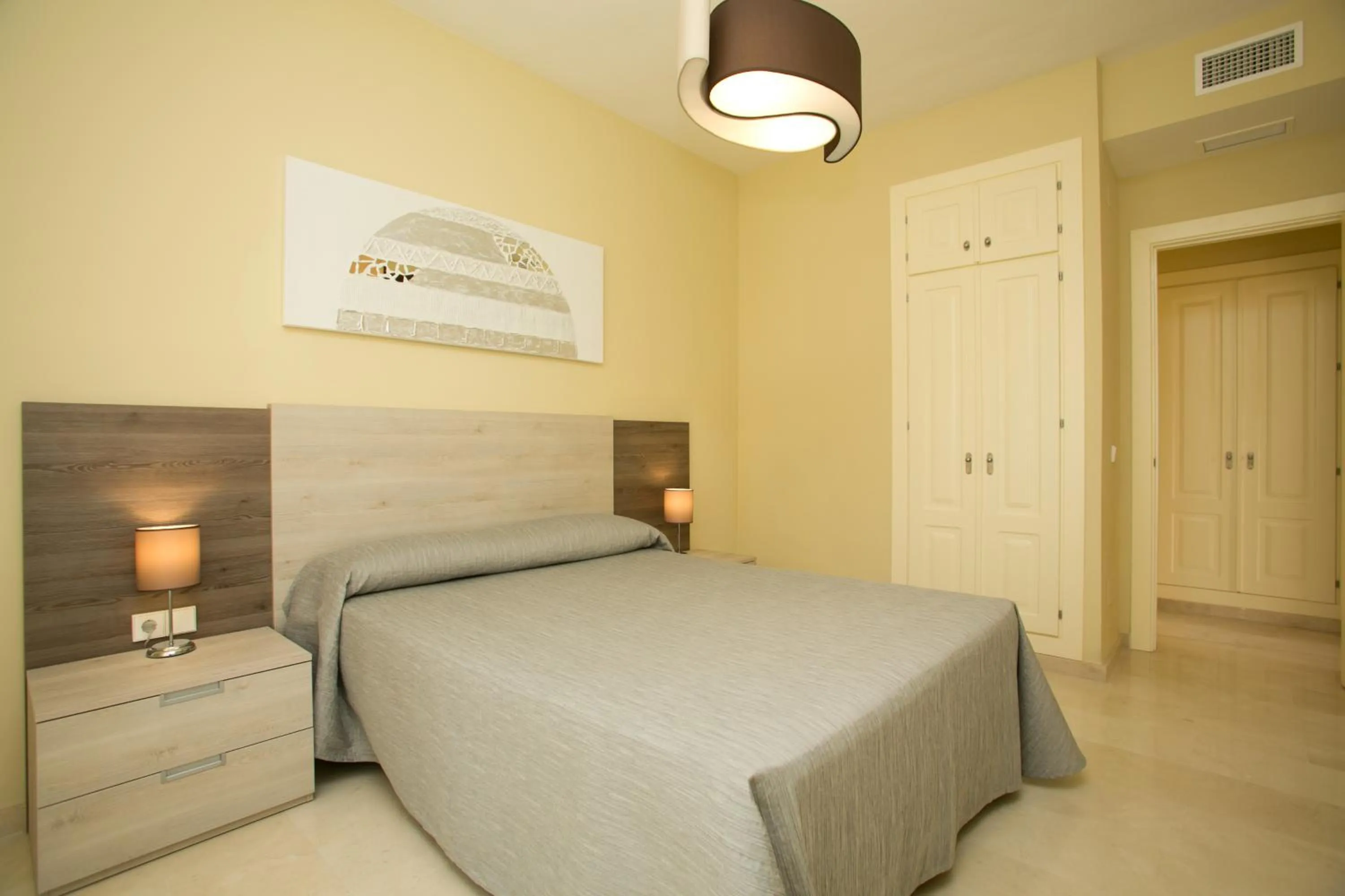 Photo of the whole room, Bed in Villas Altos De Marbella