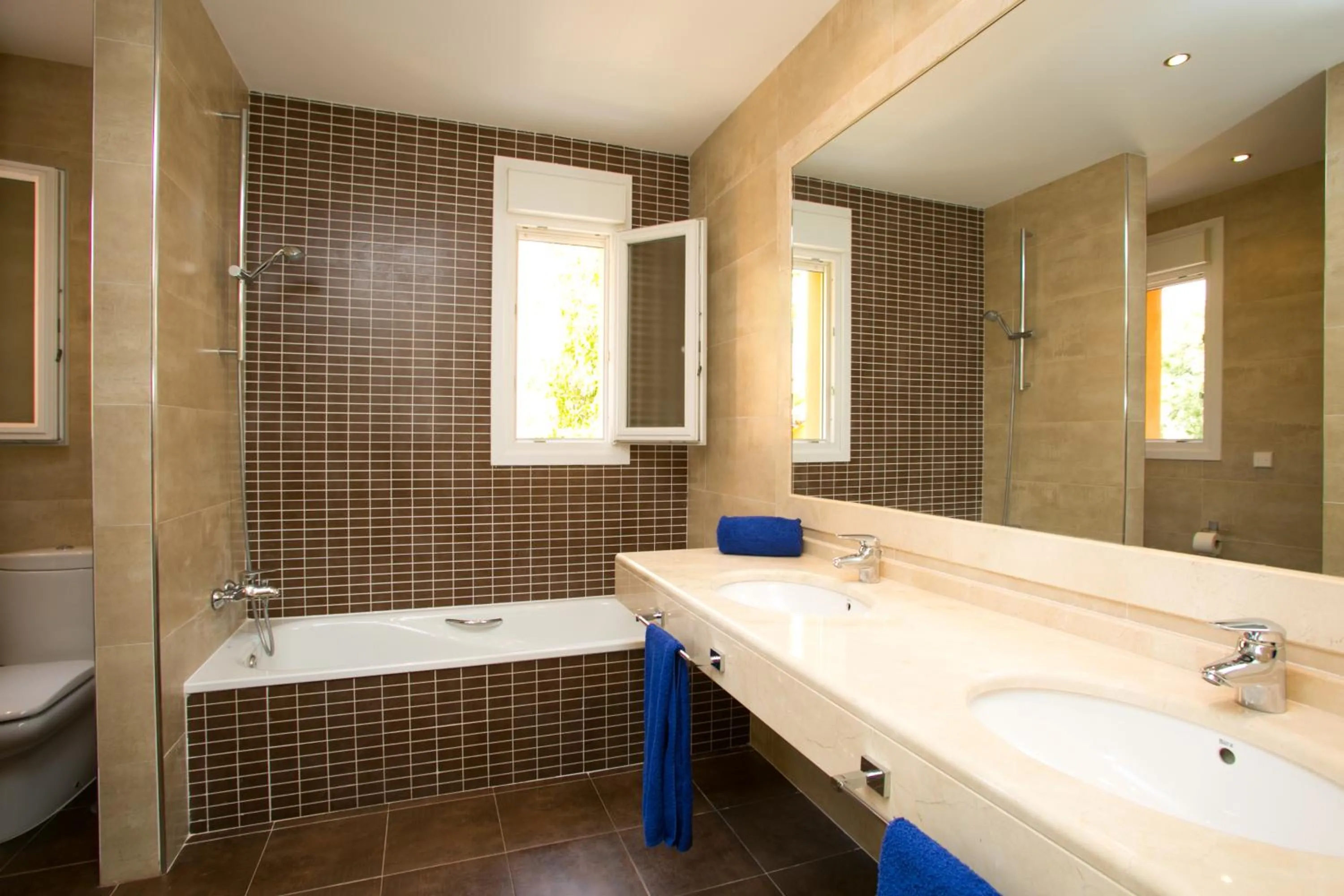 Bathroom in Villas Altos De Marbella