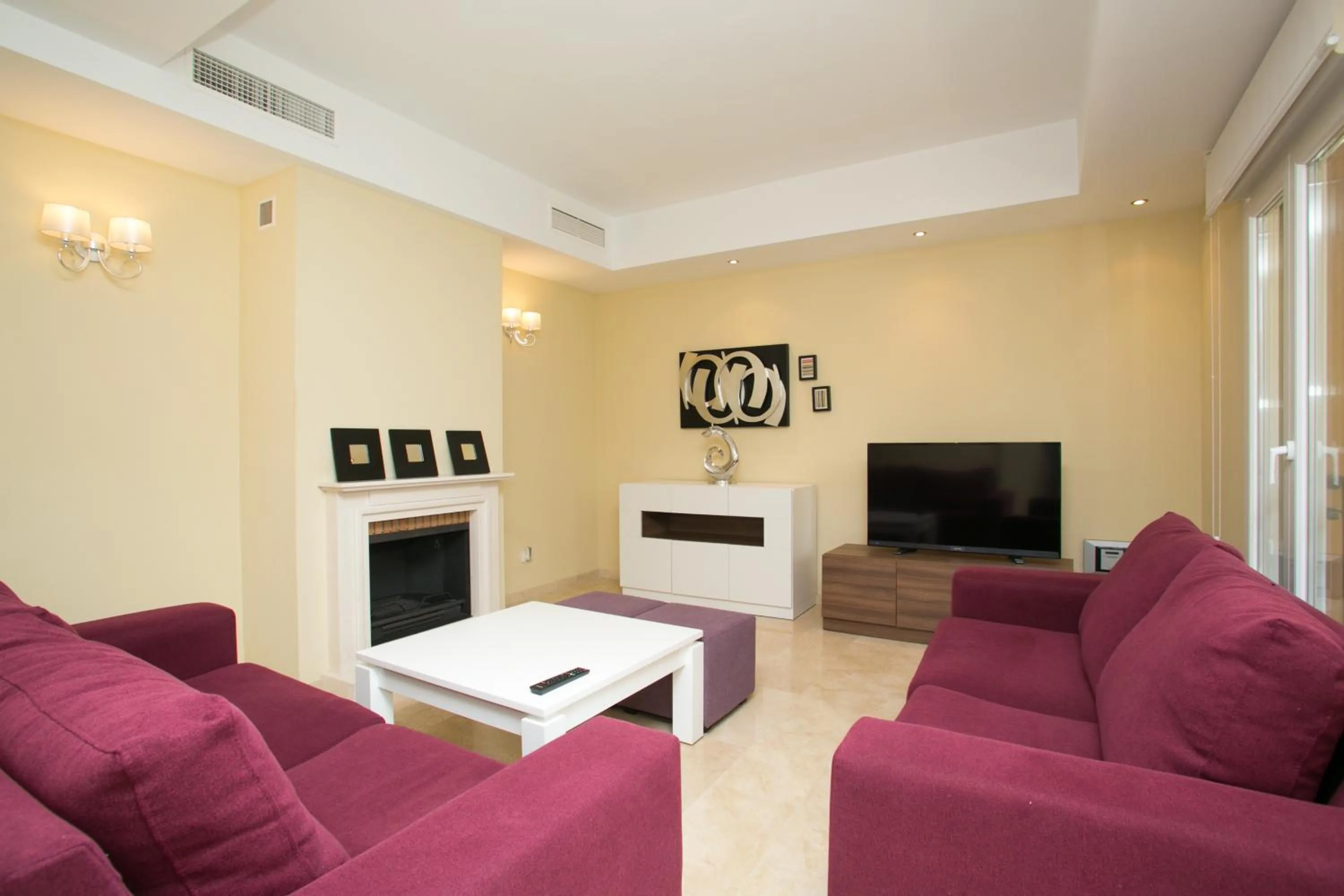 Living room in Villas Altos De Marbella