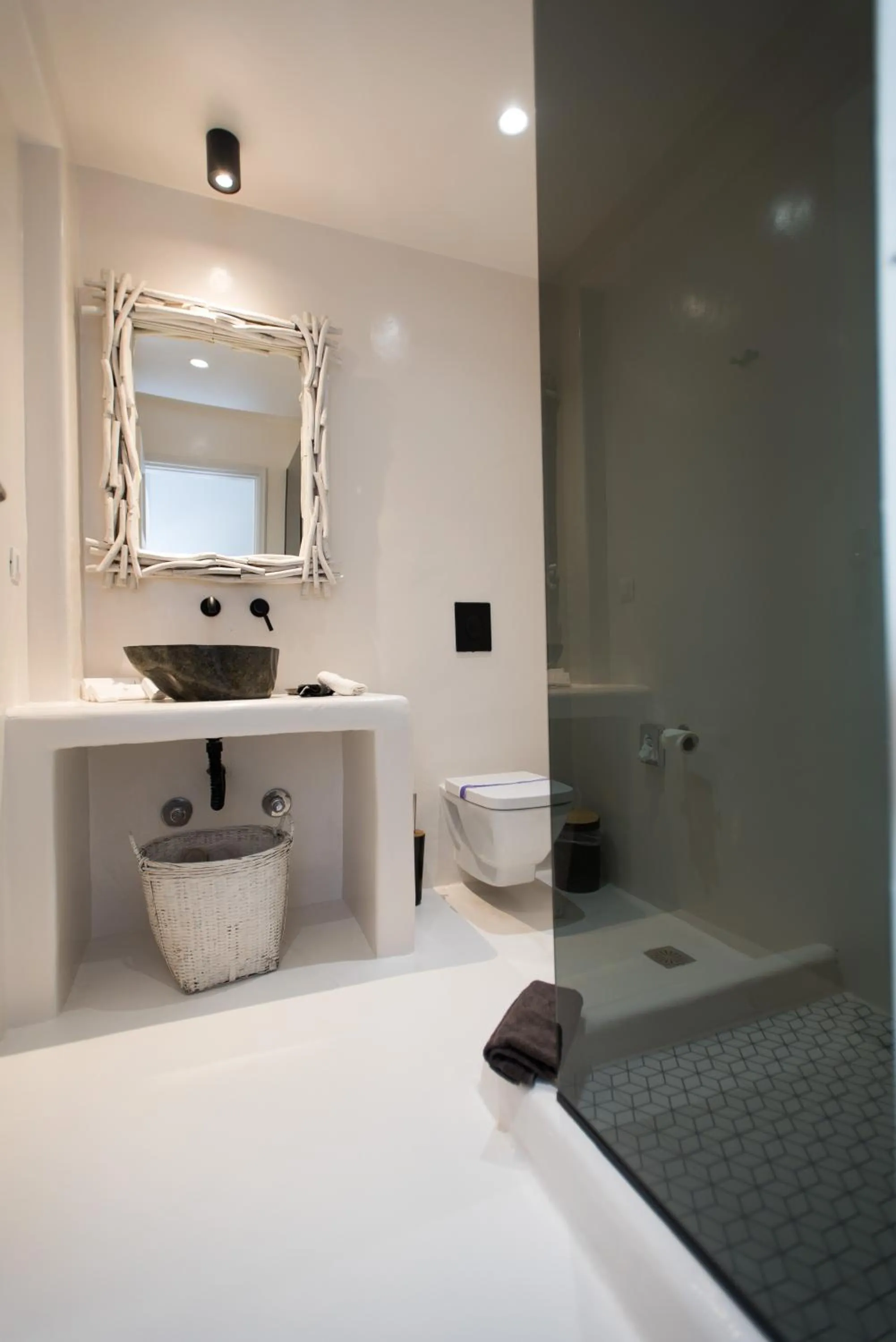 Shower in Bellou Suites