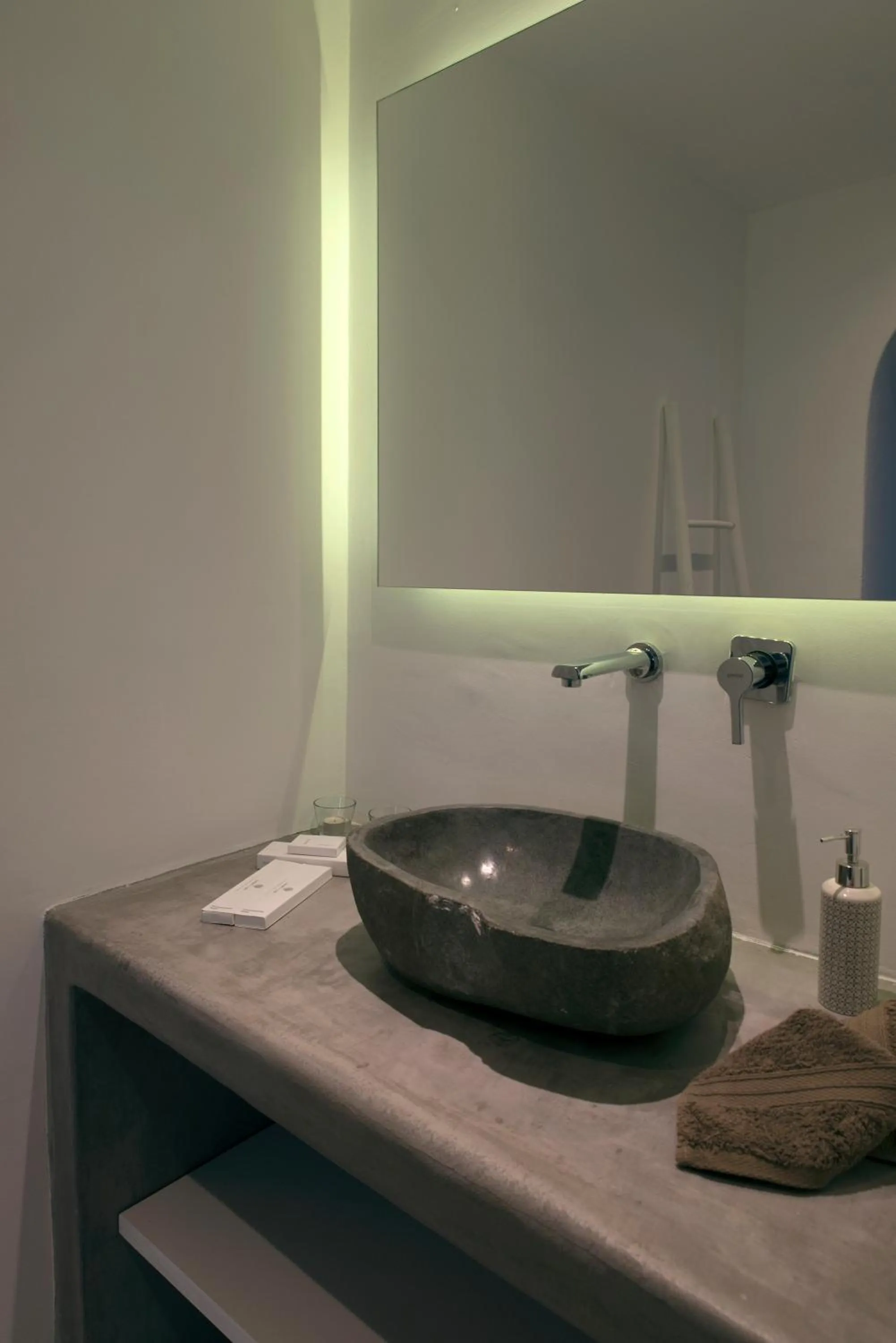 Bathroom in Bellou Suites