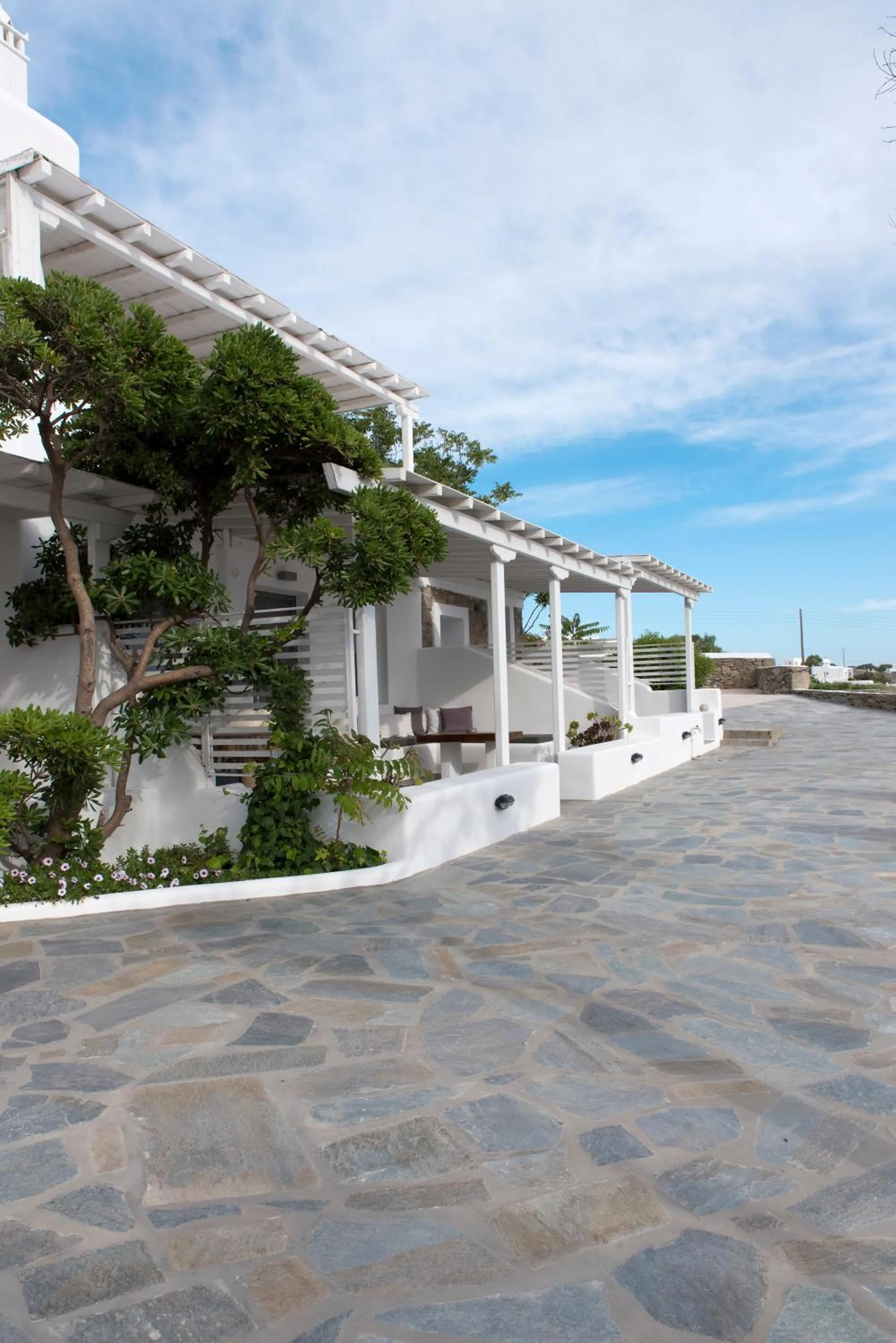 Property building in Bellou Suites