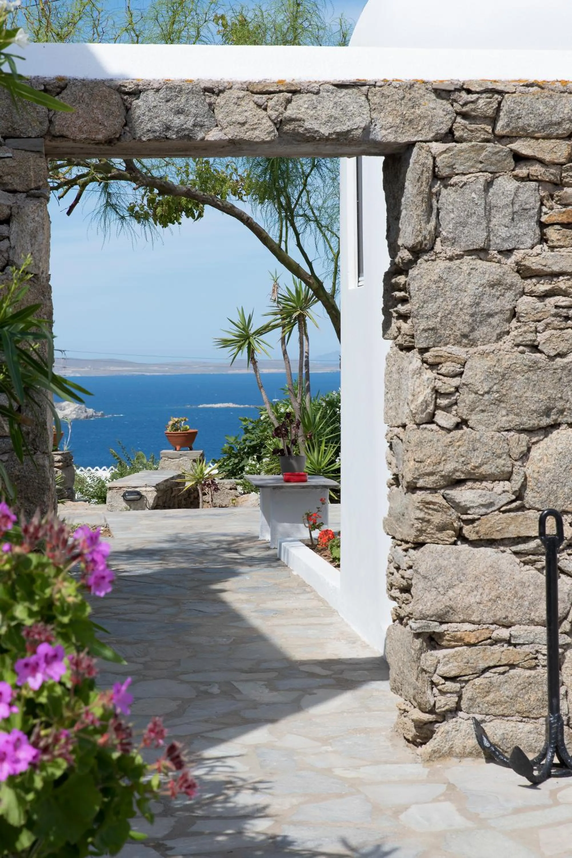 Garden in Bellou Suites