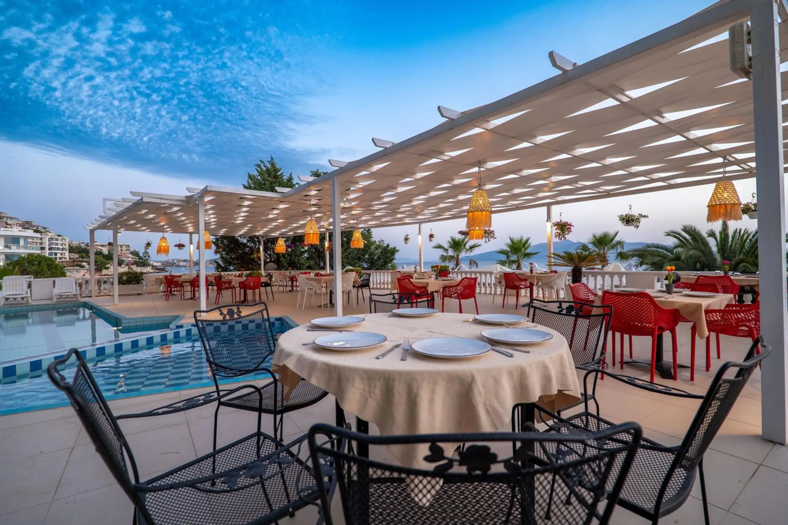 Restaurant/places to eat in Hotel Sejko Restaurant/places to eat in Hotel Sejko