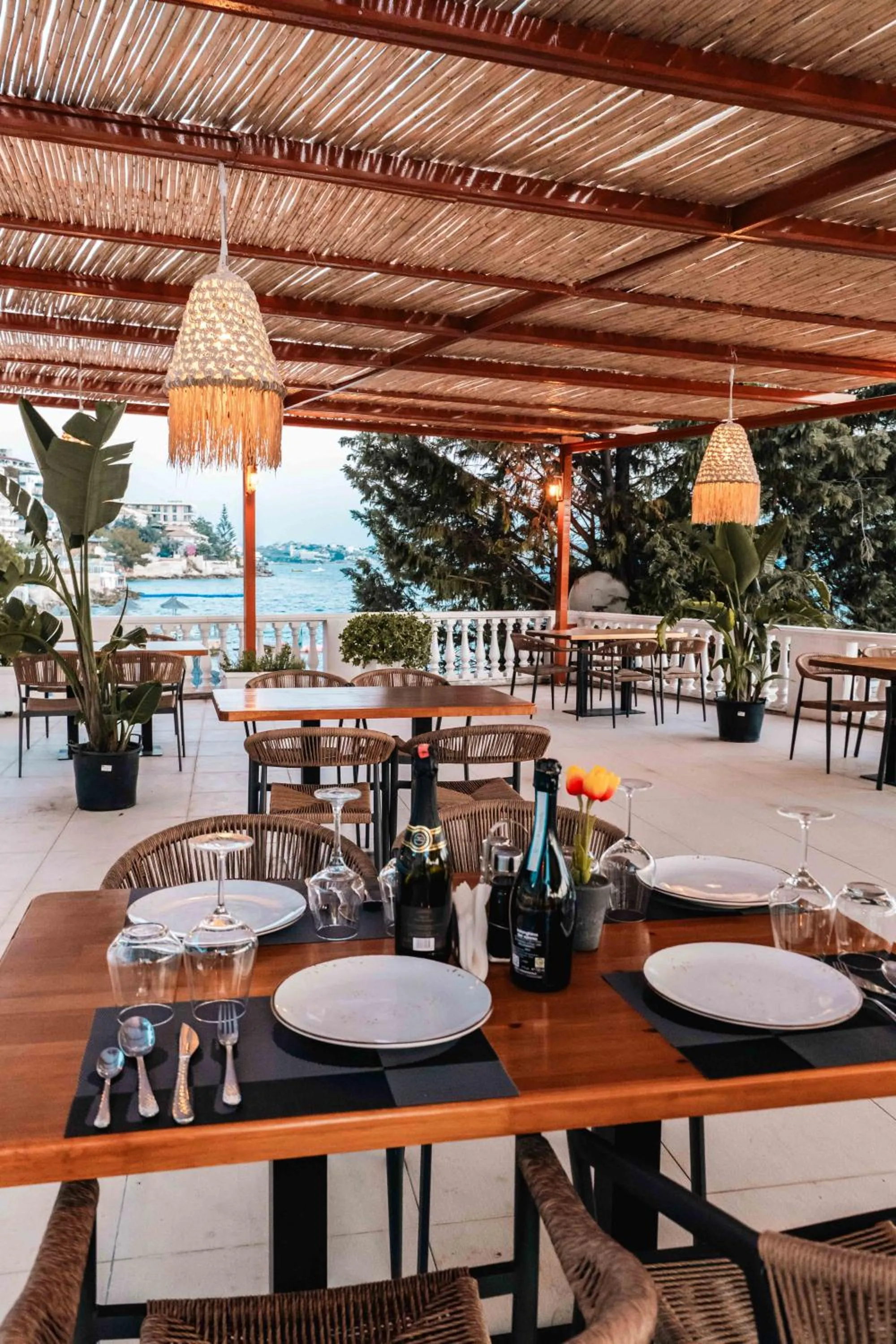 Restaurant/places to eat in Hotel Sejko