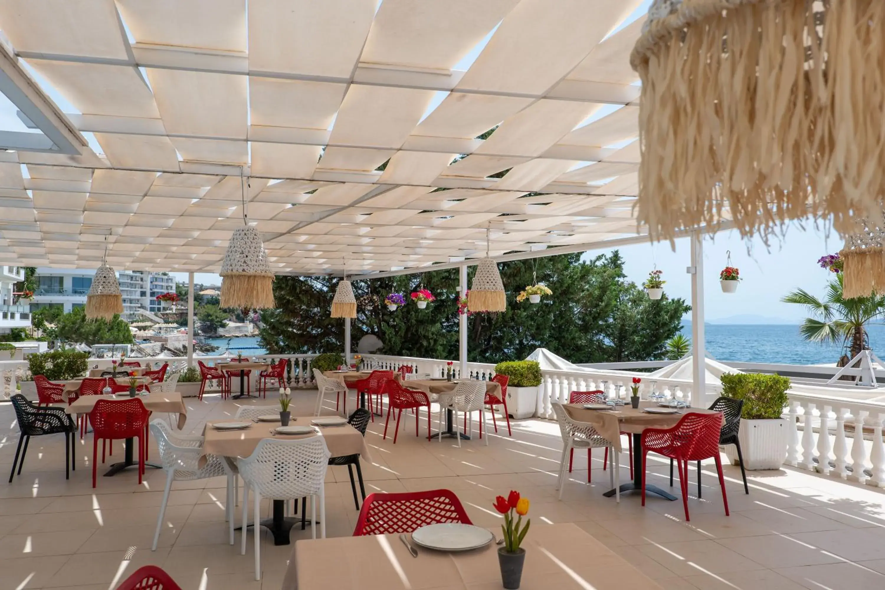 Restaurant/places to eat in Hotel Sejko Restaurant/places to eat in Hotel Sejko