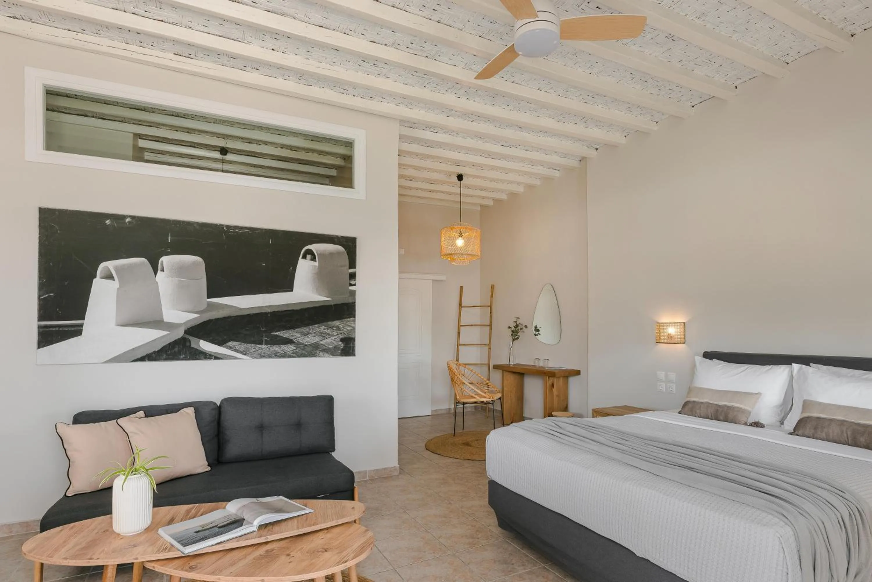 Photo of the whole room, Bed in Milaki Kimolos