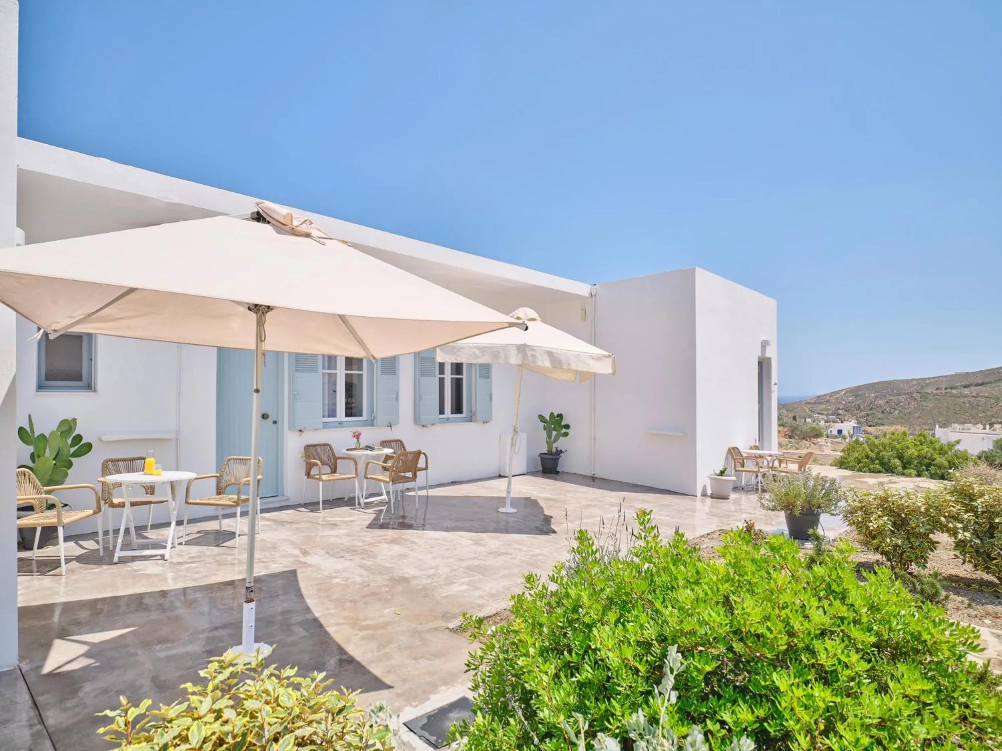Patio in Milaki Kimolos