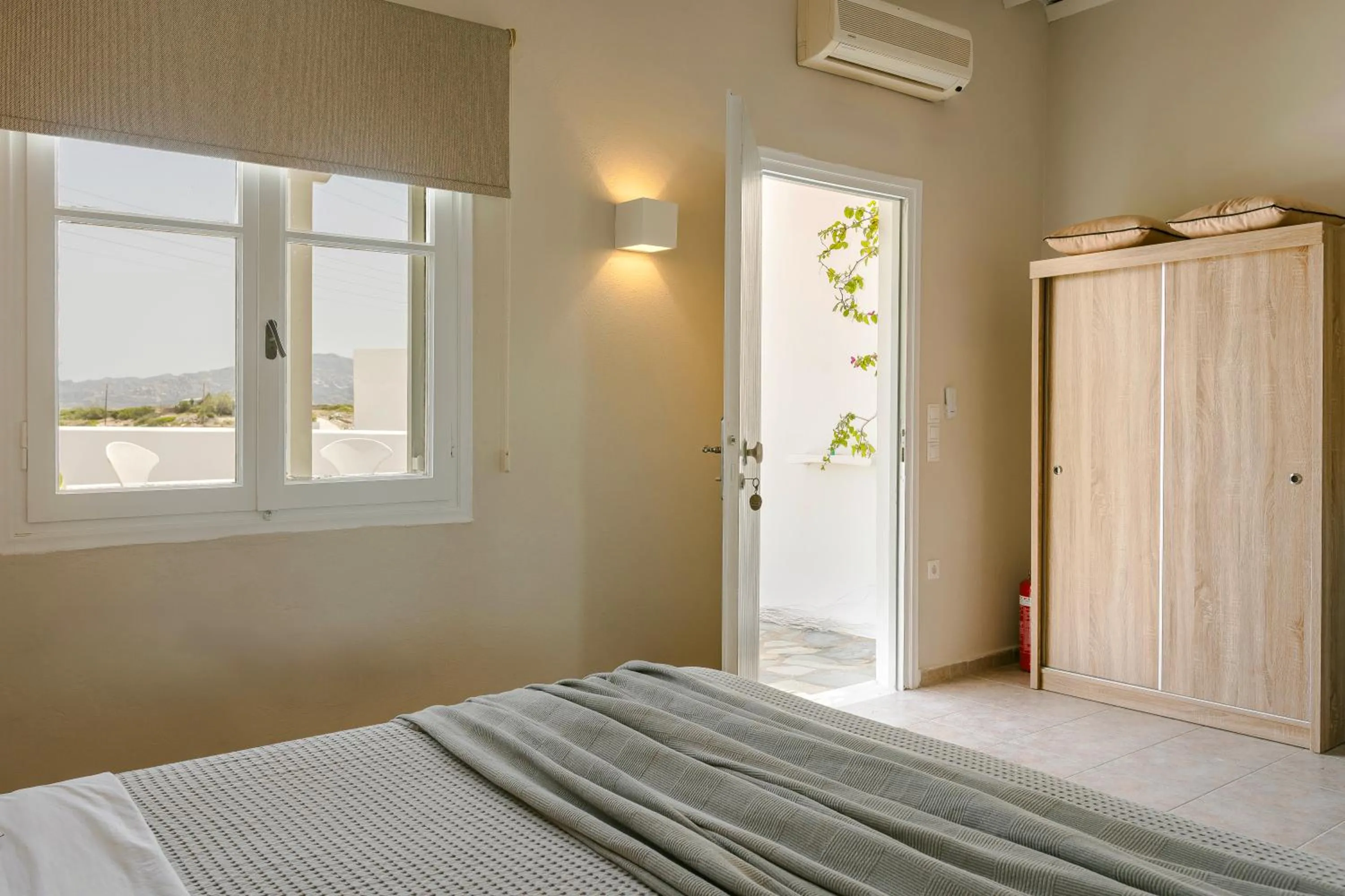 Bed in Milaki Kimolos