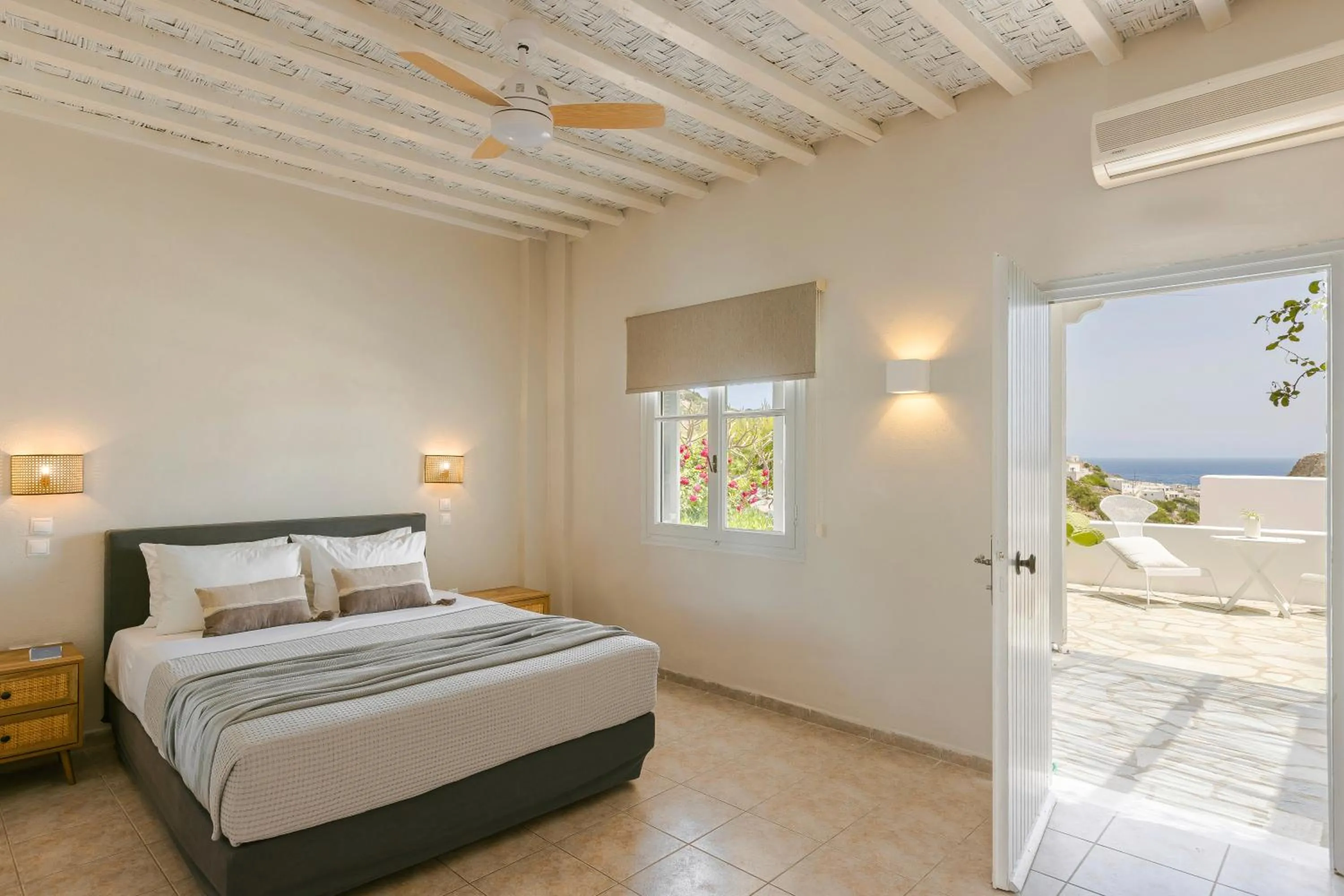 Bed in Milaki Kimolos